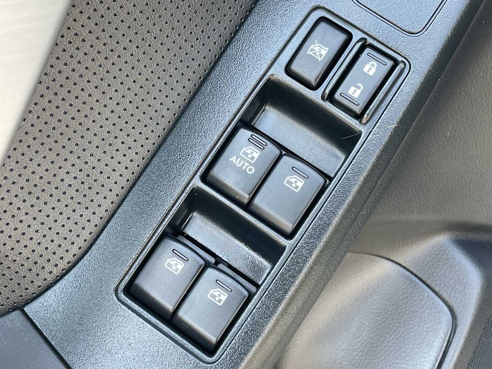 Thumbnail: 2015 Subaru Forester - 14