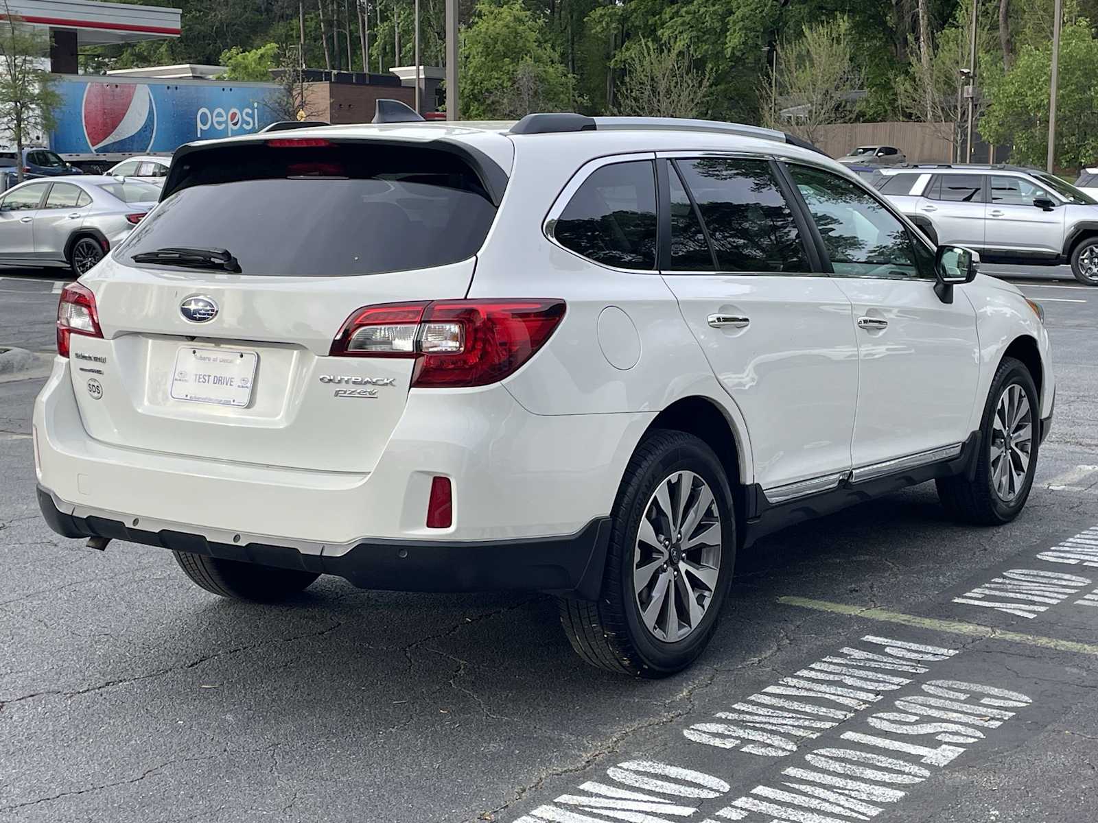 Thumbnail: 2017 Subaru Outback - 4