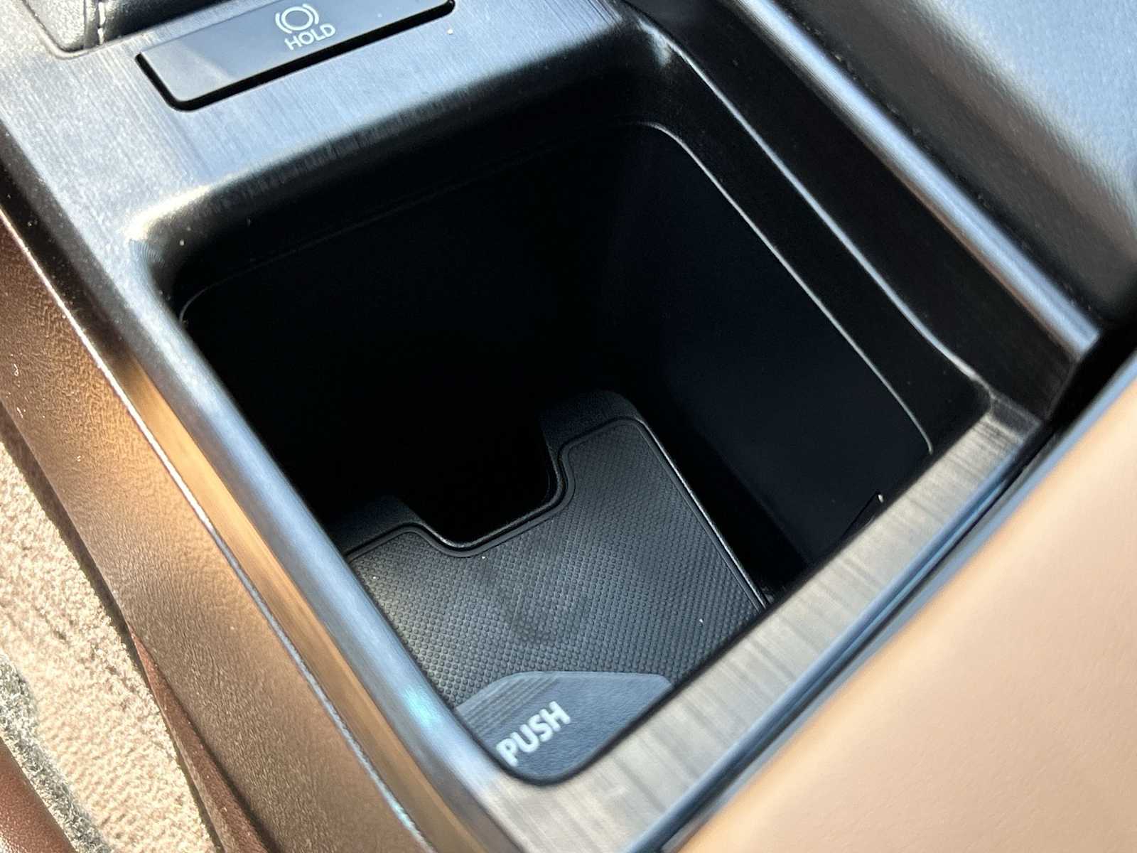 Thumbnail: 2020 Lexus ES - 25