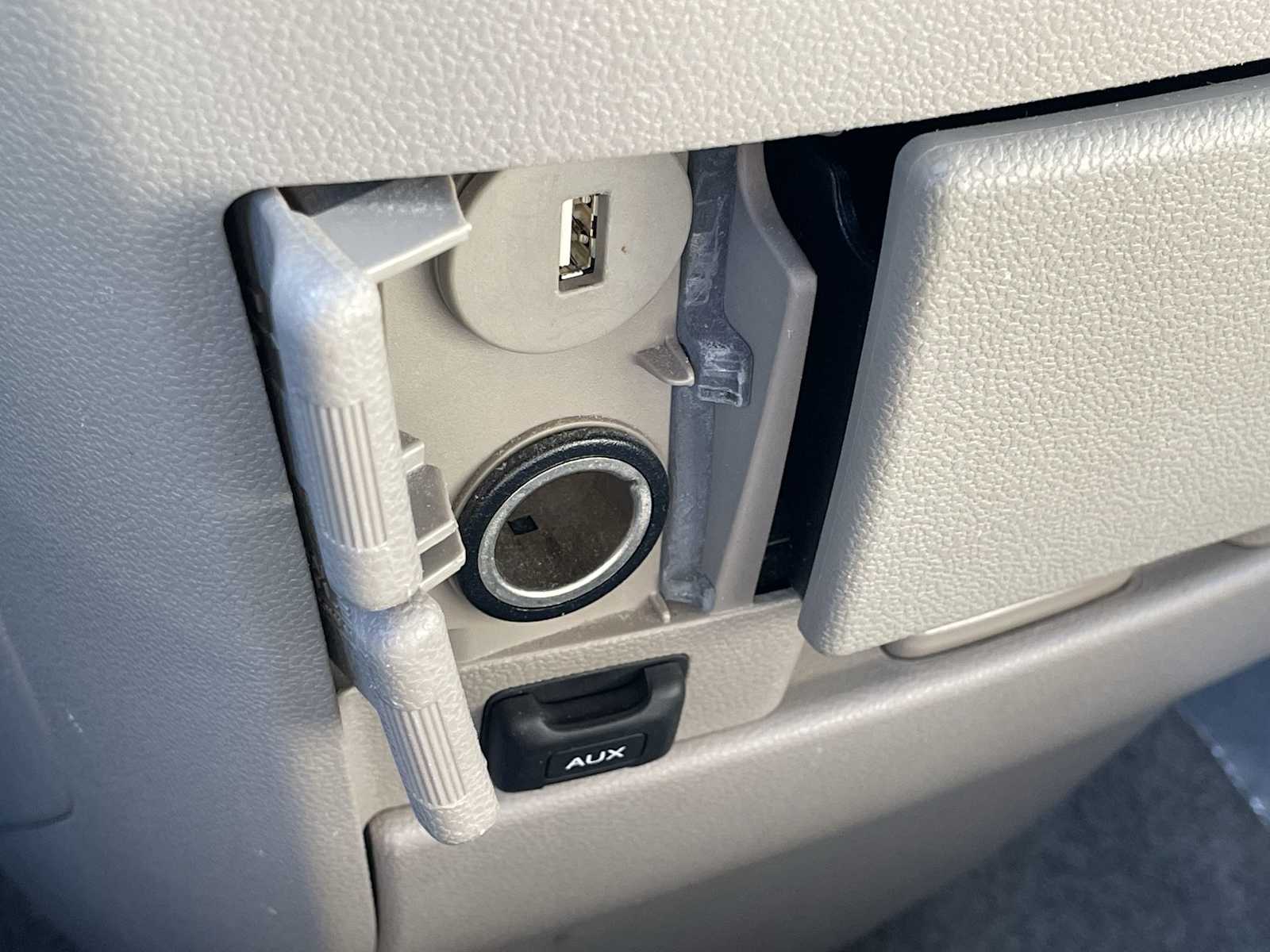 Thumbnail: 2014 Honda Odyssey - 39