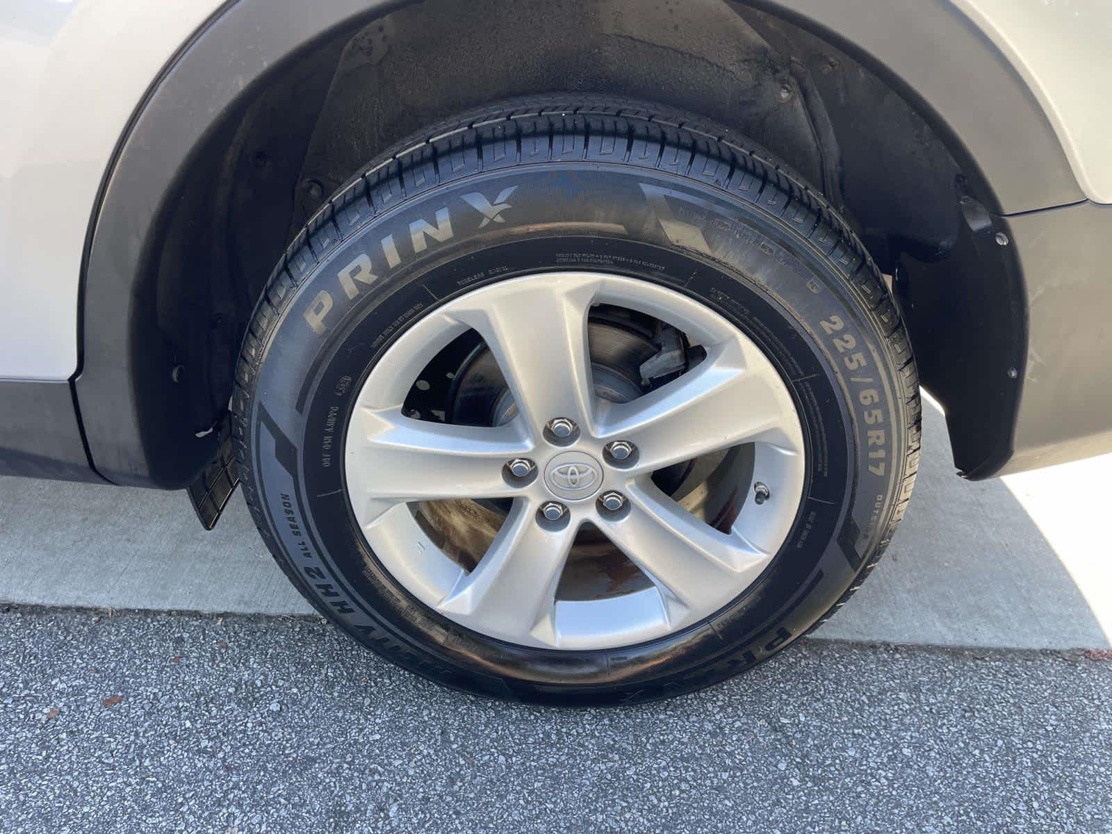 Thumbnail: 2013 Toyota RAV4 - 6