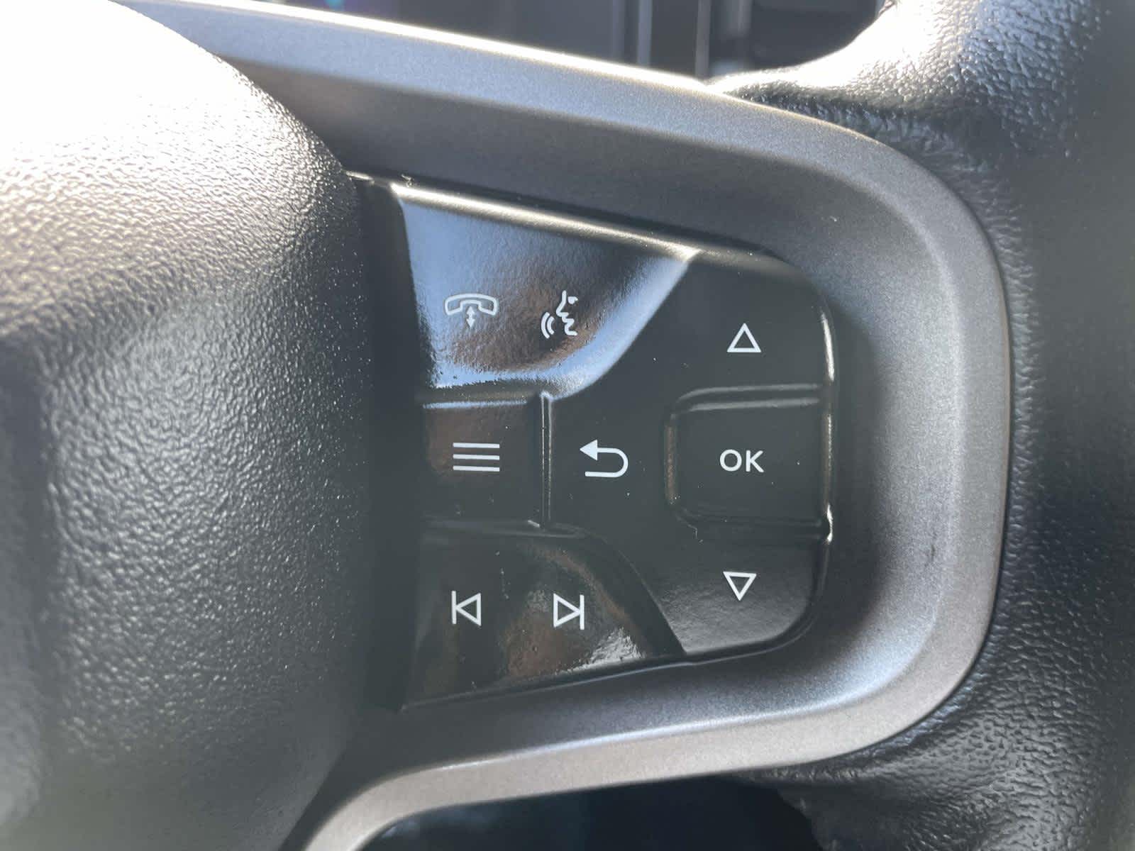 Thumbnail: 2022 Ford Bronco - 18