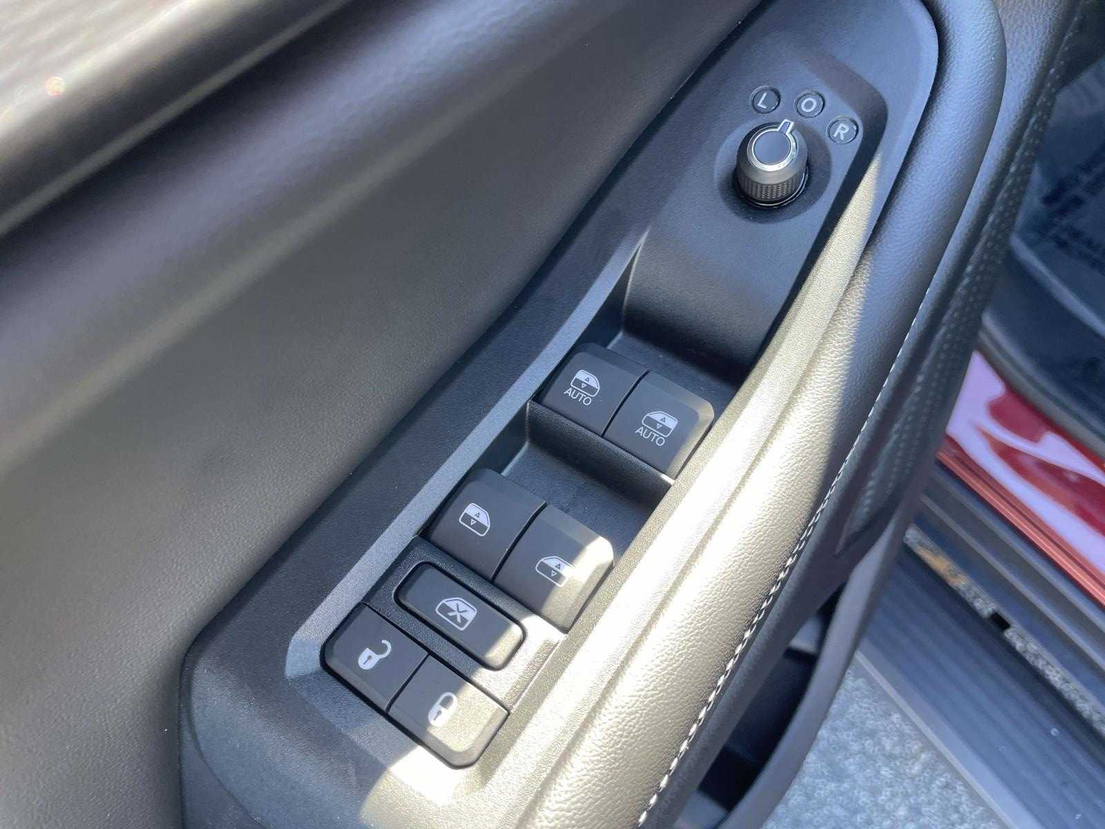 Thumbnail: 2024 Jeep Grand Cherokee - 25