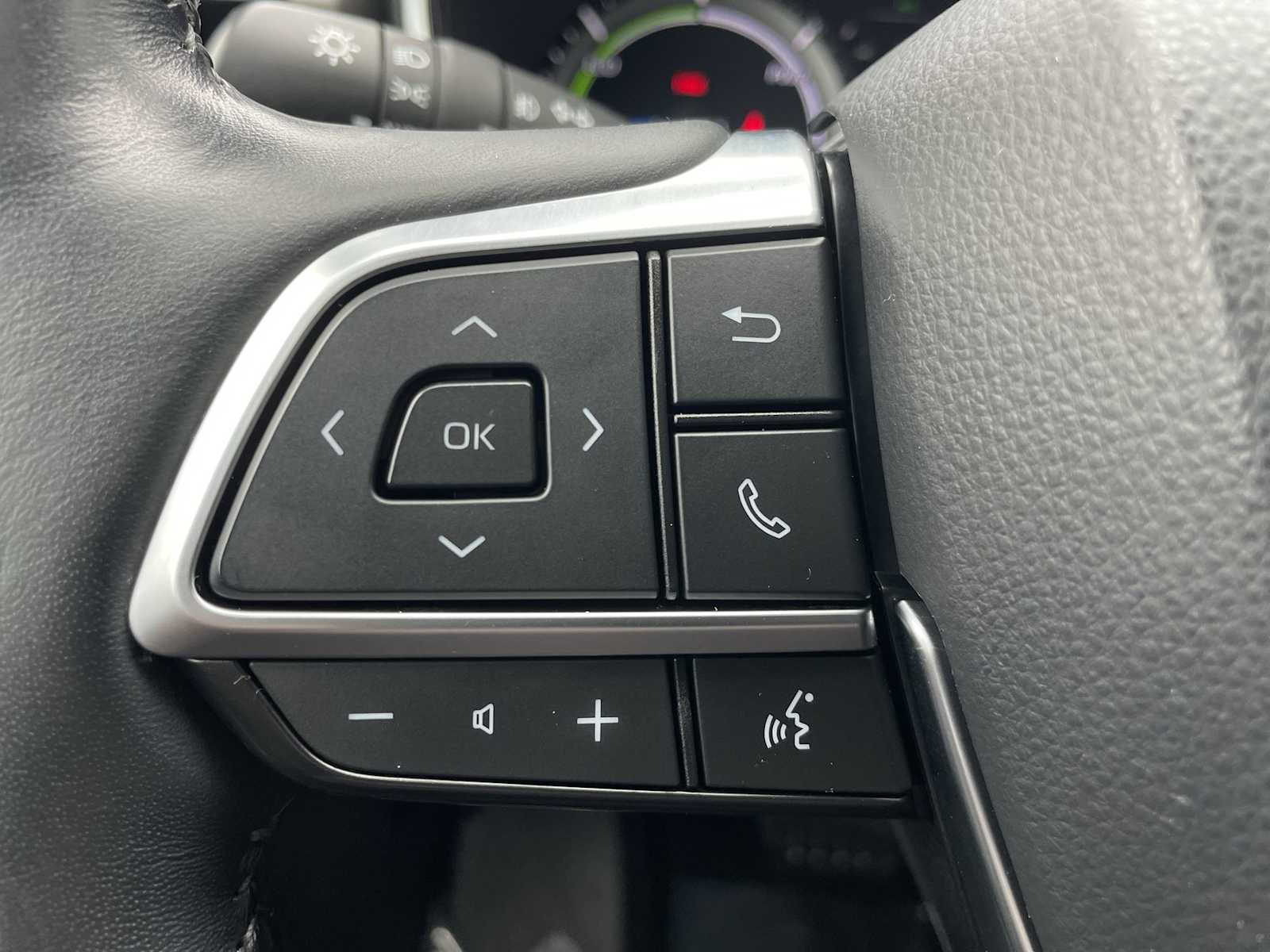 Thumbnail: 2020 Toyota Highlander - 15