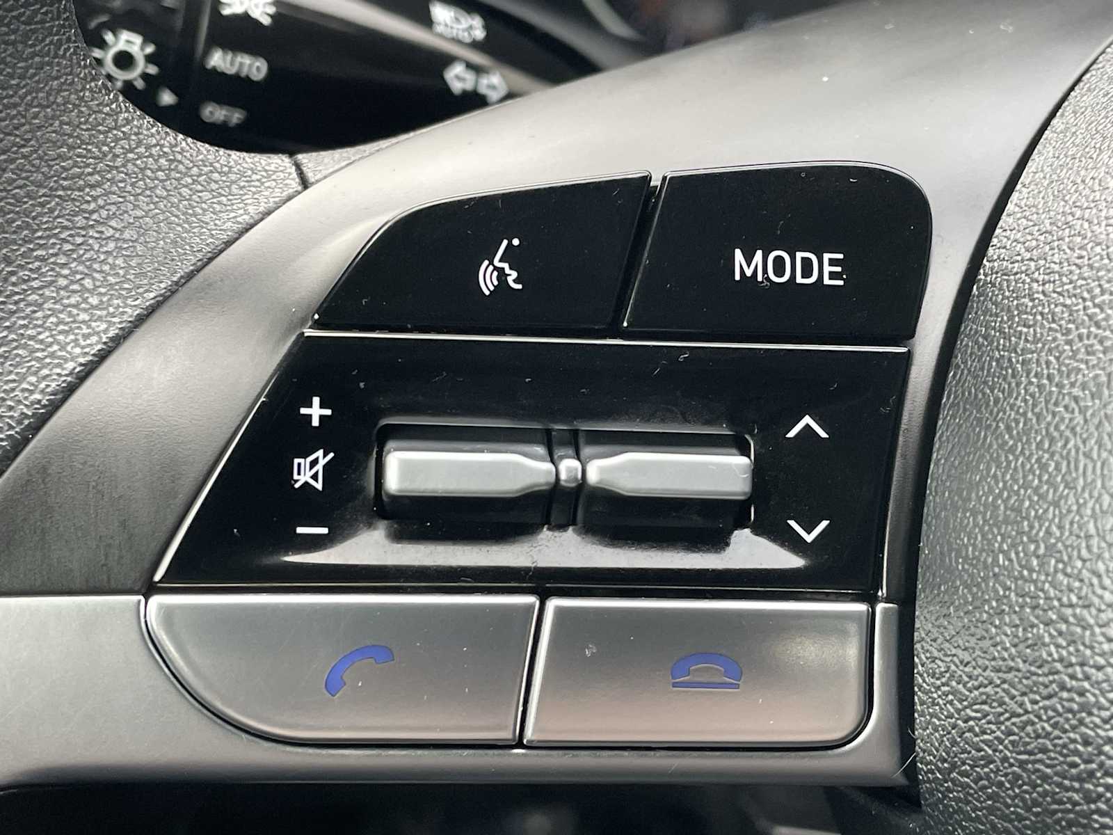 Thumbnail: 2022 Hyundai Elantra - 14