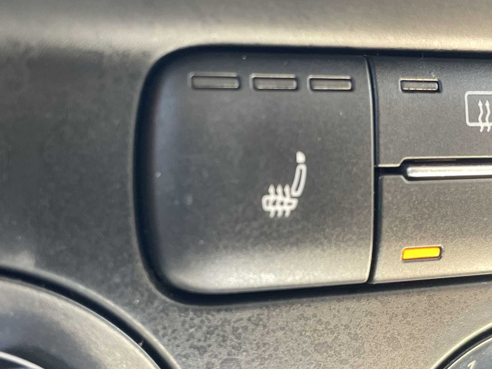 Thumbnail: 2012 Volkswagen Jetta - 20