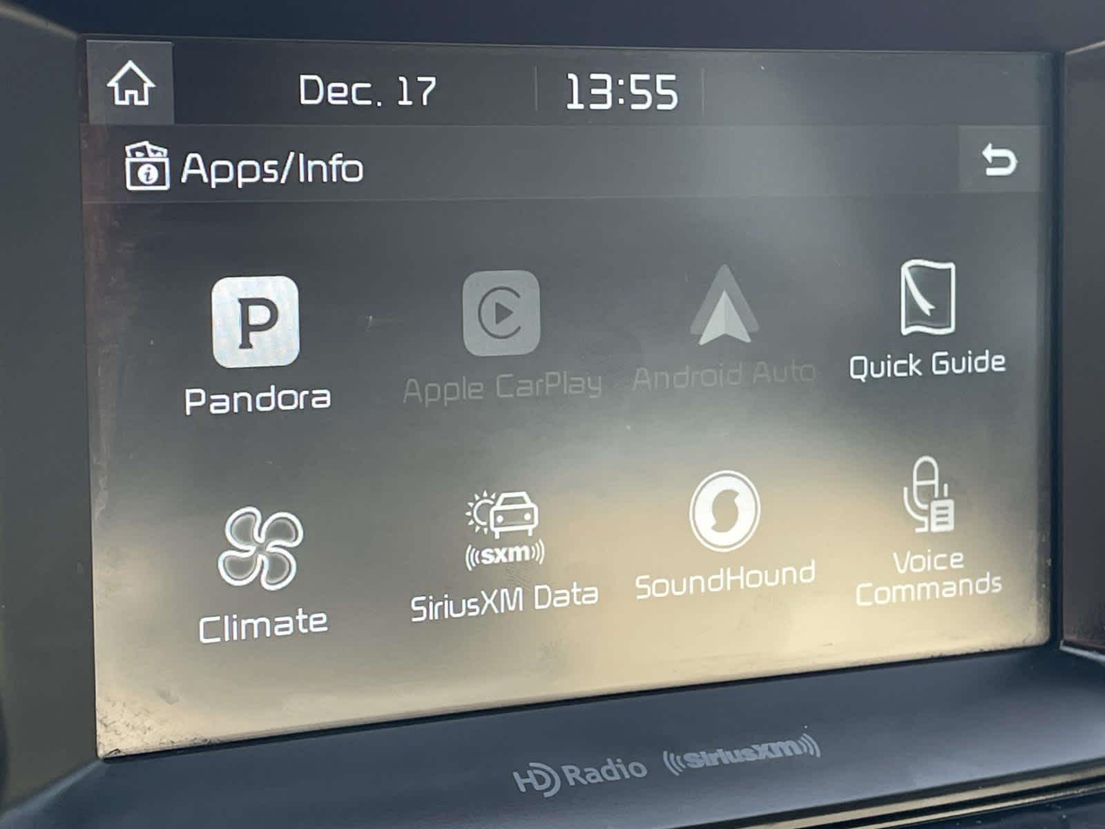 Thumbnail: 2017 Kia Sorento - 18