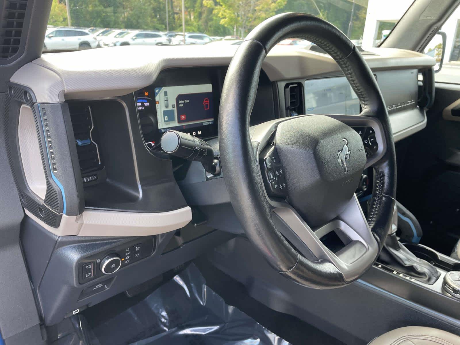 Thumbnail: 2022 Ford Bronco - 14