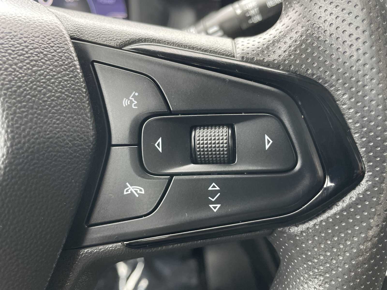 Thumbnail: 2022 Chevrolet Bolt EUV - 15