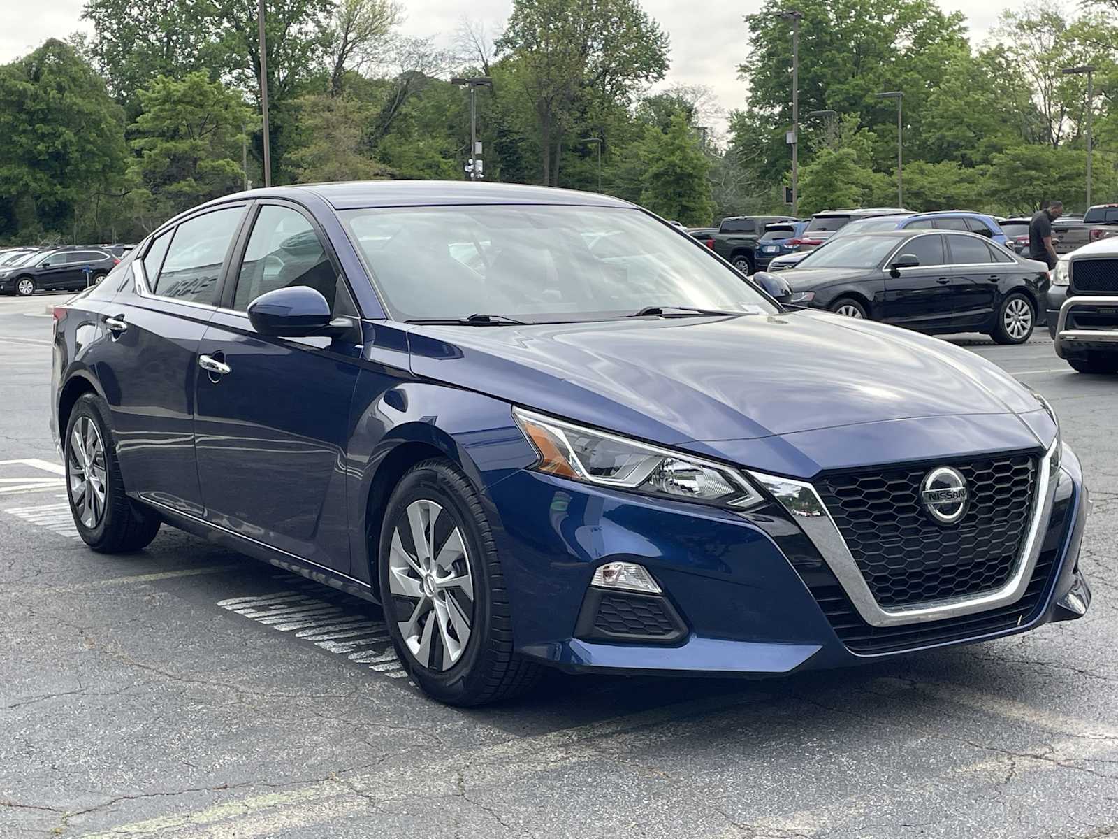 Thumbnail: 2020 Nissan Altima - 5