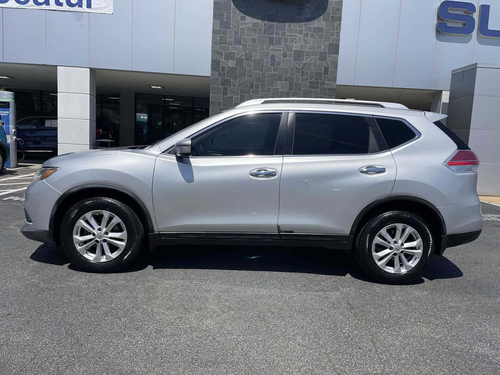Thumbnail: 2016 Nissan Rogue - 2