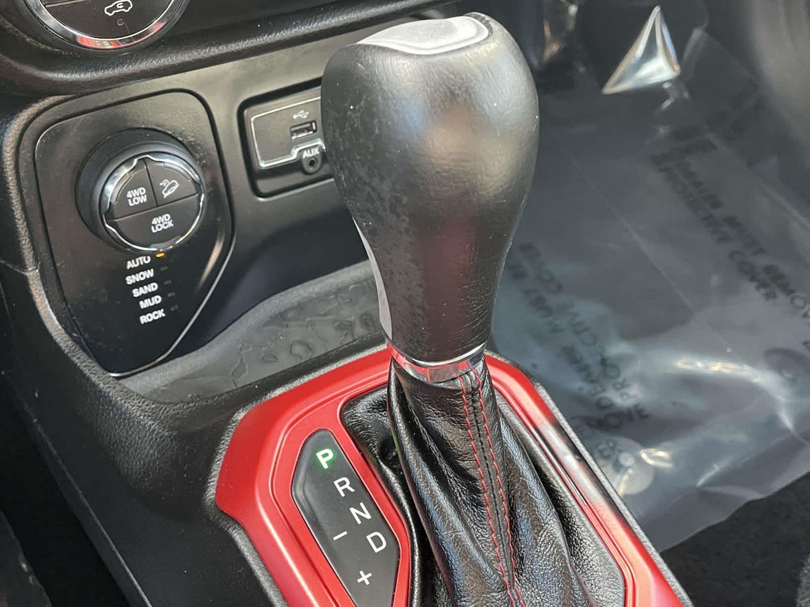 Thumbnail: 2016 Jeep Renegade - 22