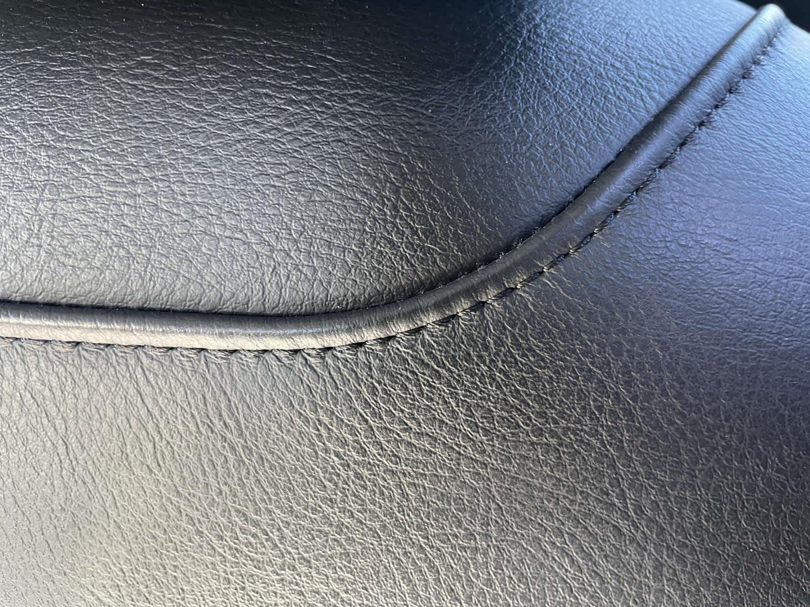 Thumbnail: 2018 Jeep Renegade - 29