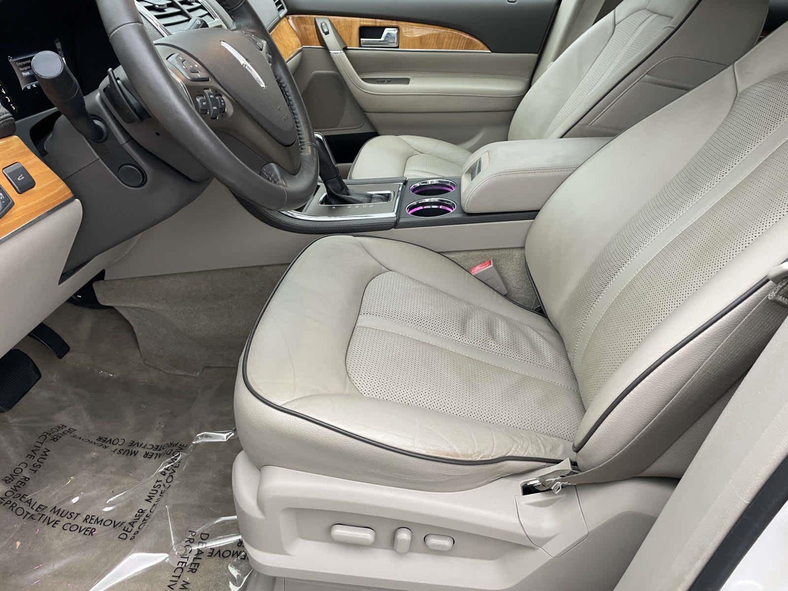 Thumbnail: 2015 Lincoln MKX - 16