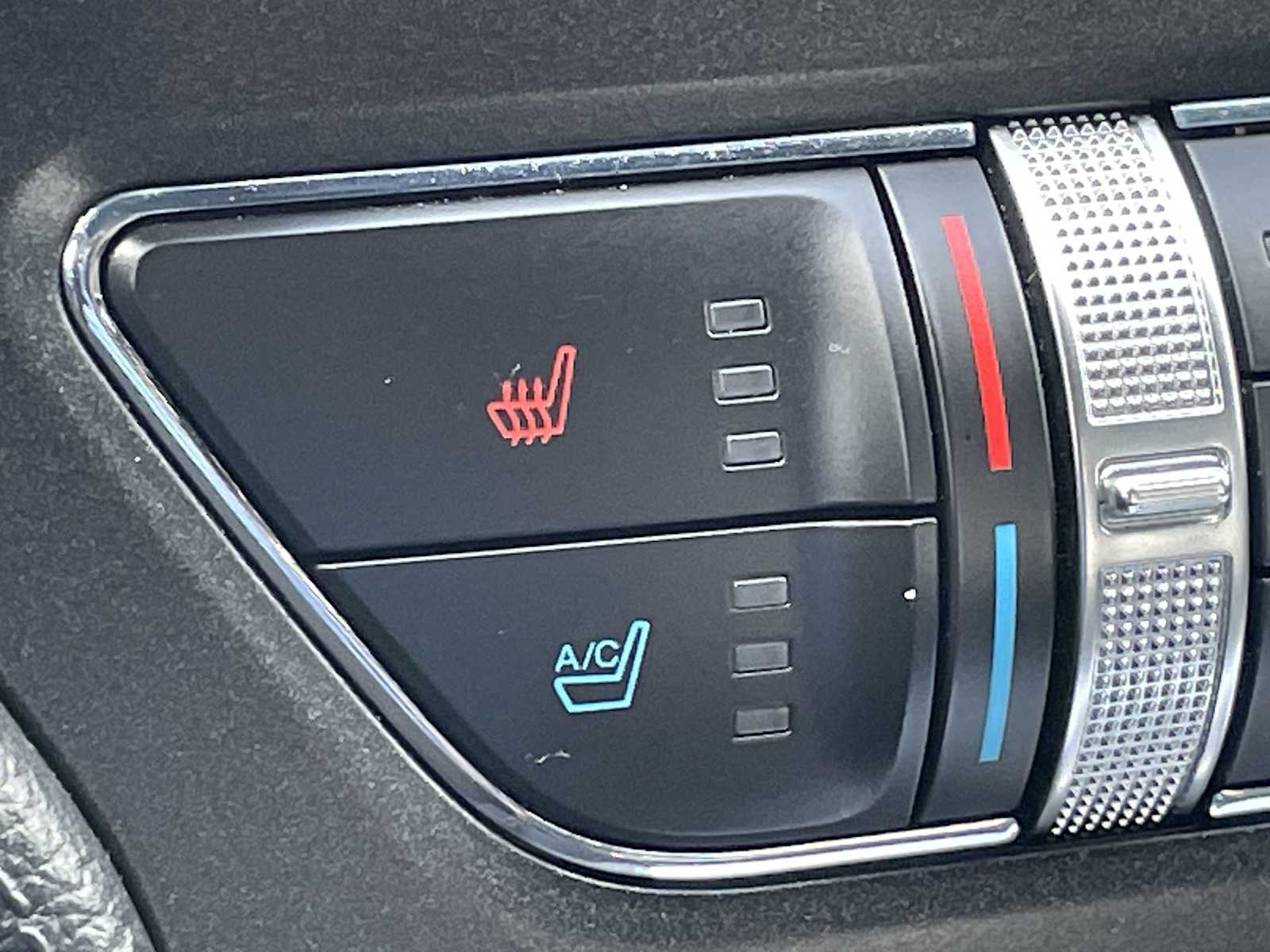 Thumbnail: 2015 Ford Mustang - 20