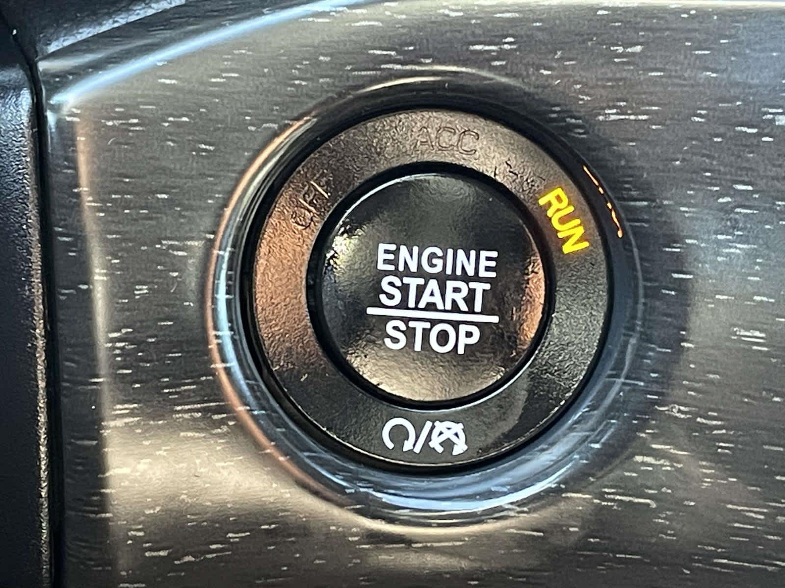 Thumbnail: 2018 Jeep Grand Cherokee - 23