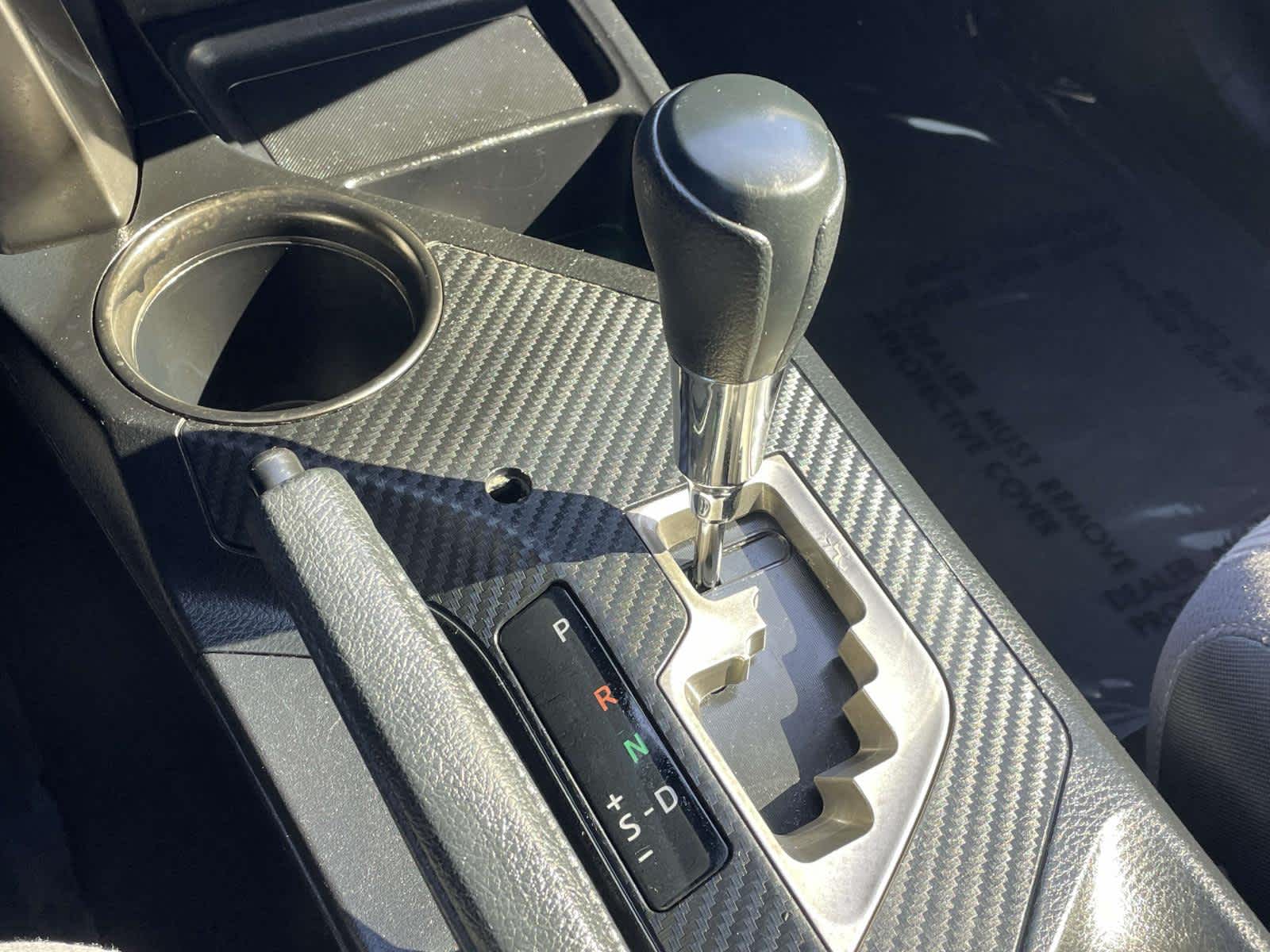 Thumbnail: 2013 Toyota RAV4 - 23