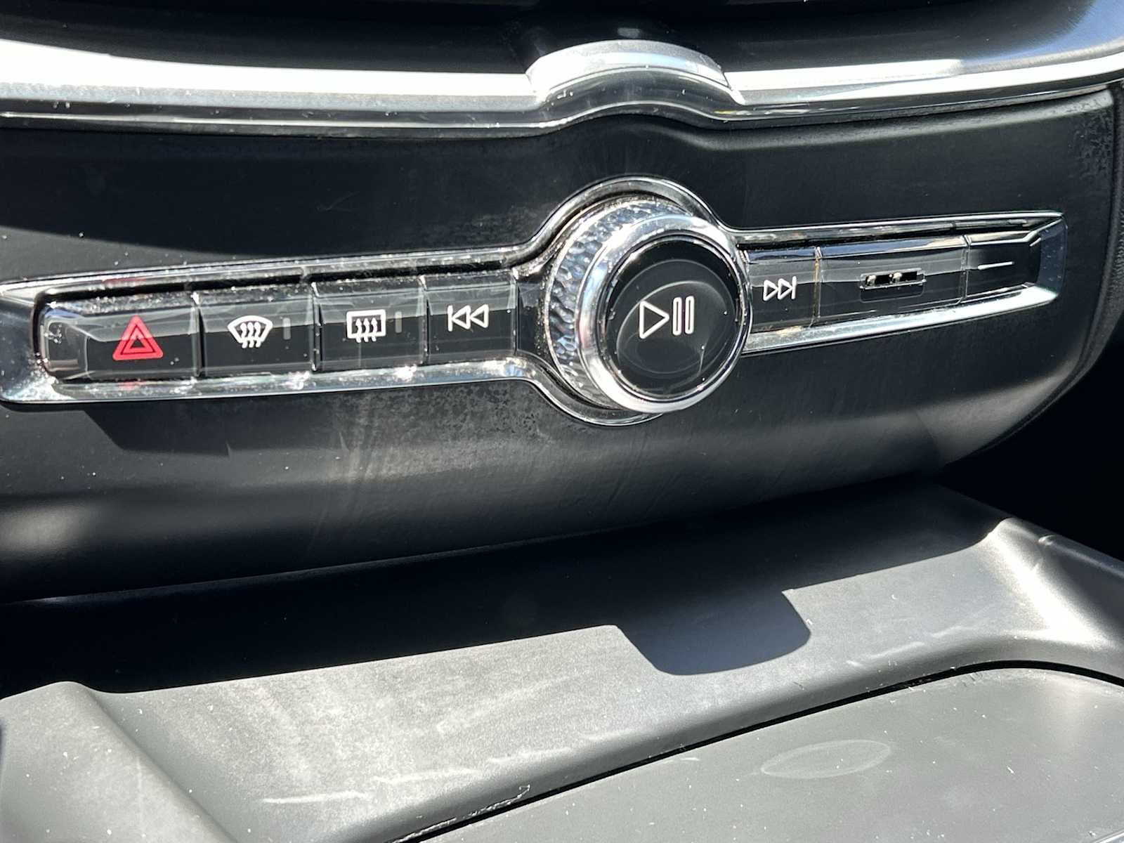 Thumbnail: 2019 Volvo XC60 - 28
