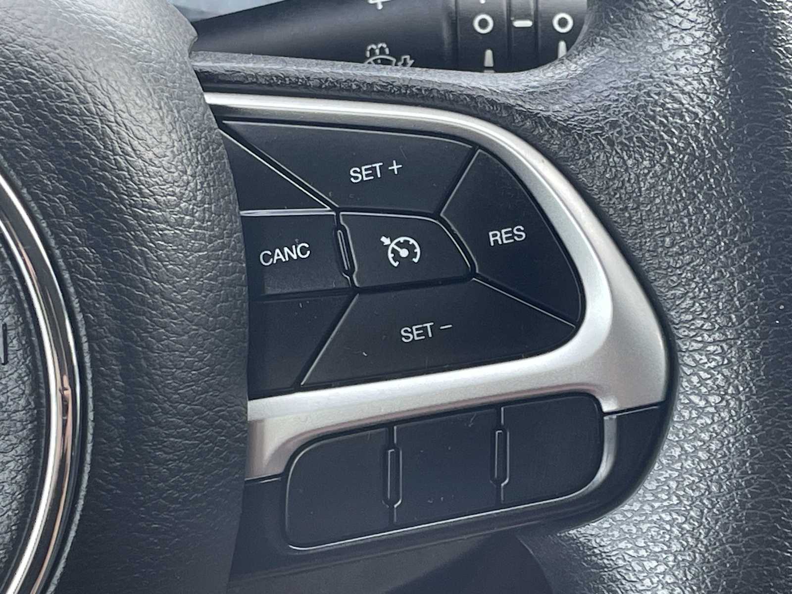 Thumbnail: 2018 Jeep Compass - 15