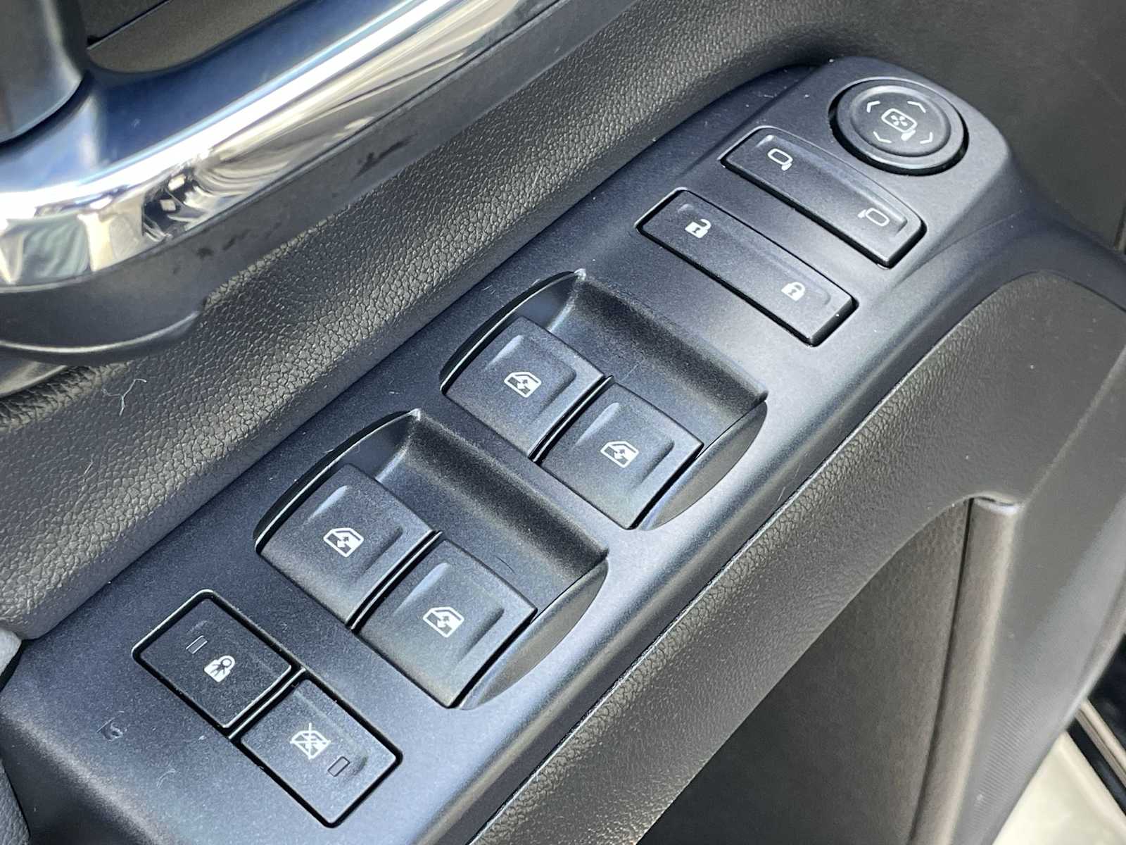 Thumbnail: 2018 Chevrolet Silverado 1500 - 11