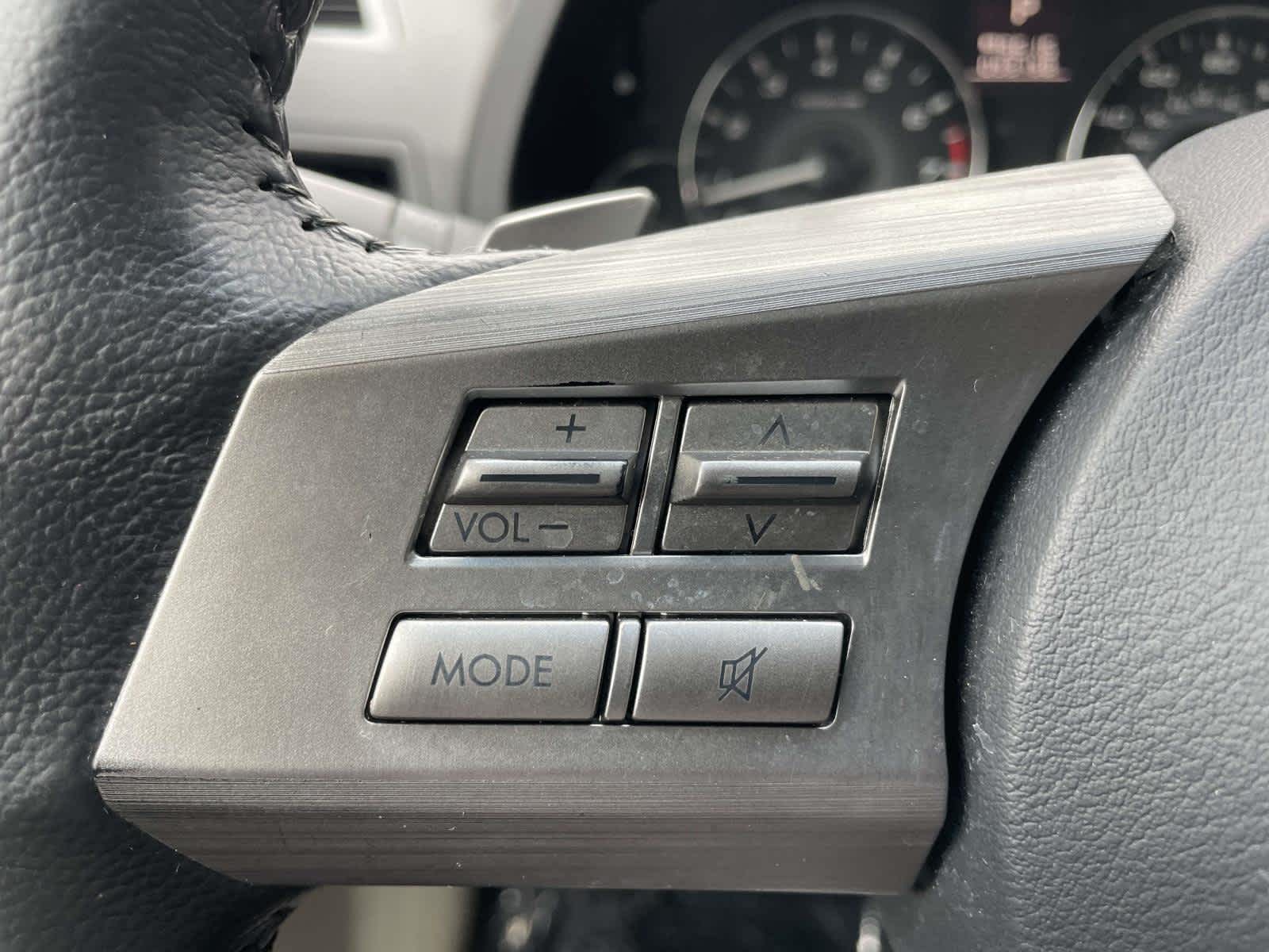 Thumbnail: 2011 Subaru Outback - 17