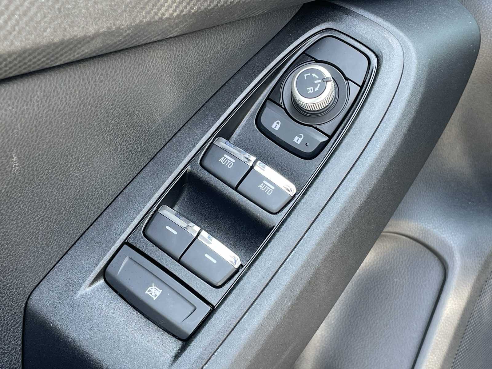 Thumbnail: 2025 Subaru Crosstrek - 12