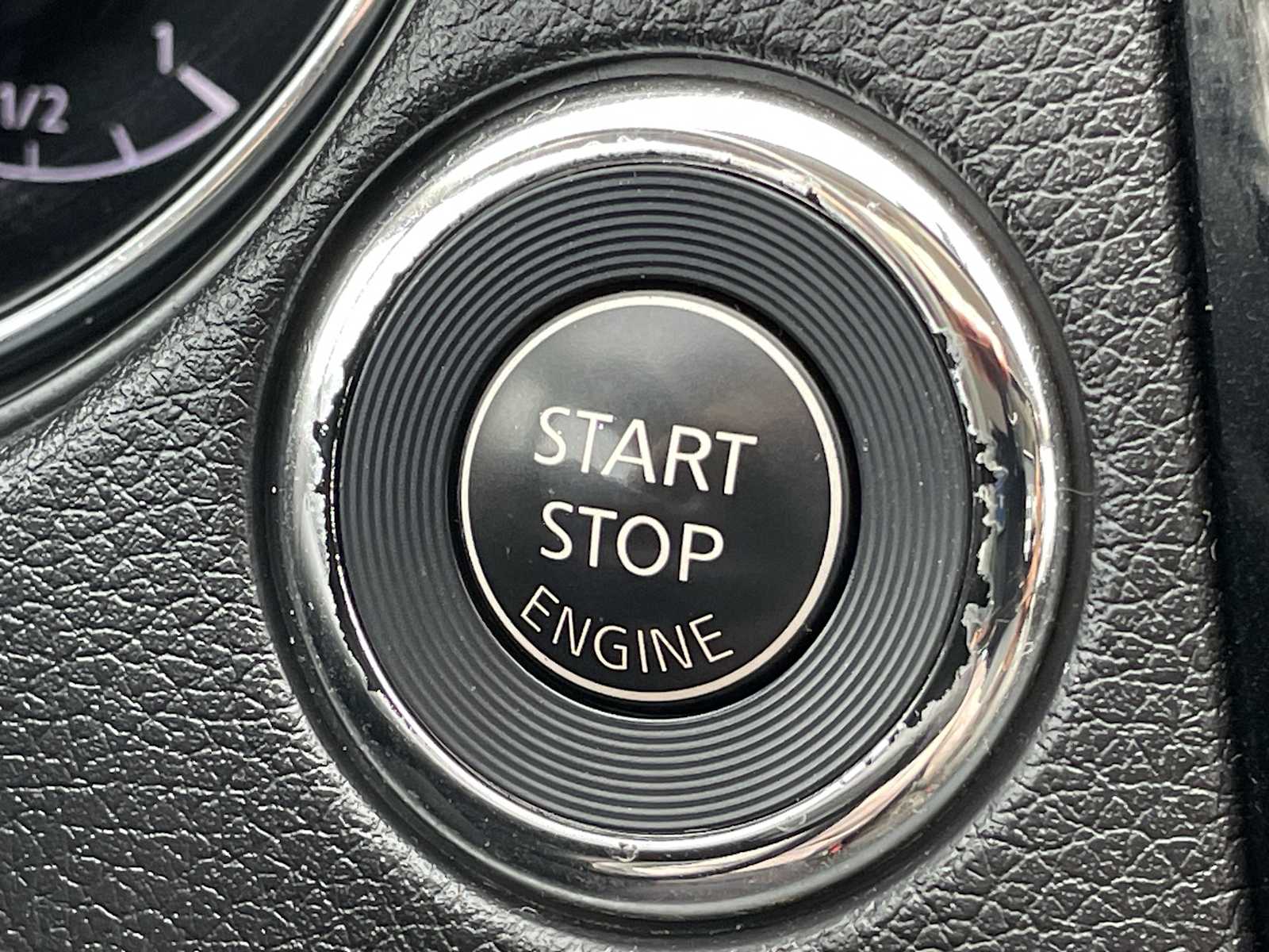 Thumbnail: 2016 Nissan Rogue - 18