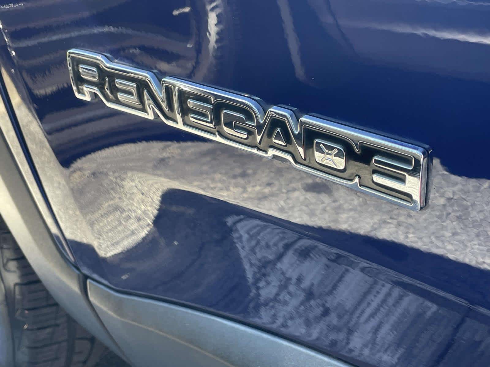 Thumbnail: 2018 Jeep Renegade - 27