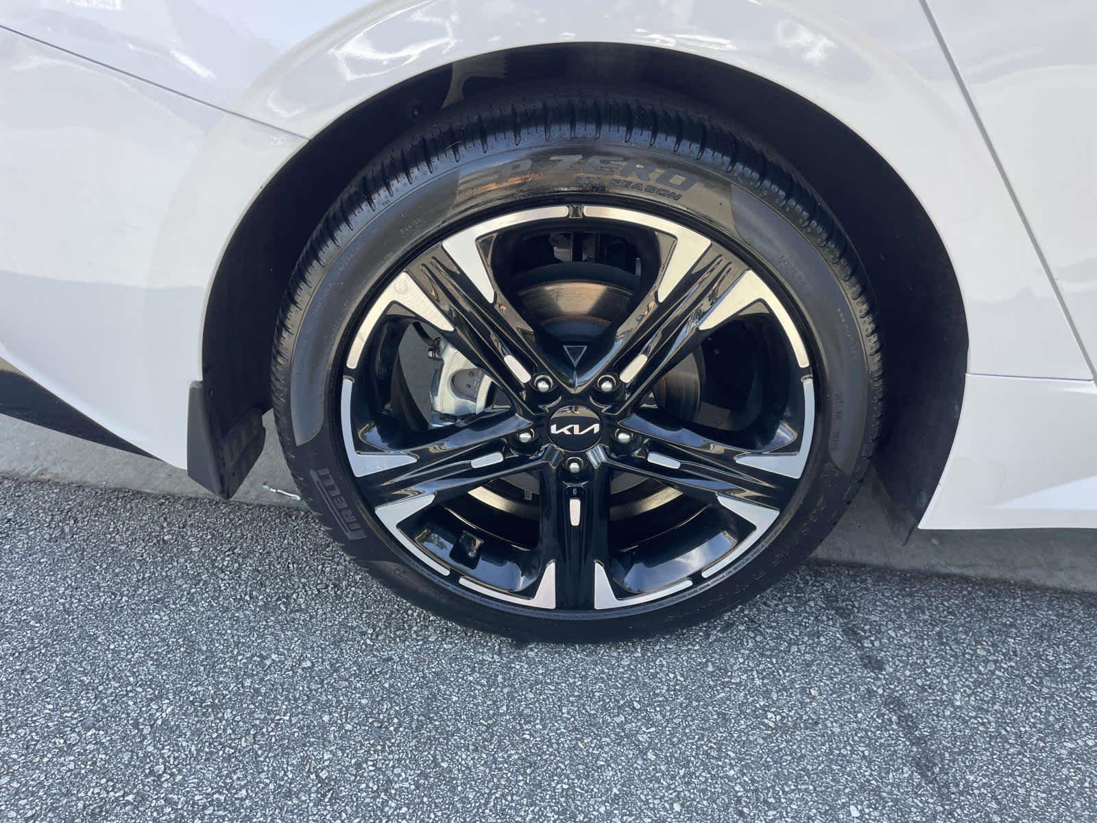 Thumbnail: 2023 Kia K5 - 6