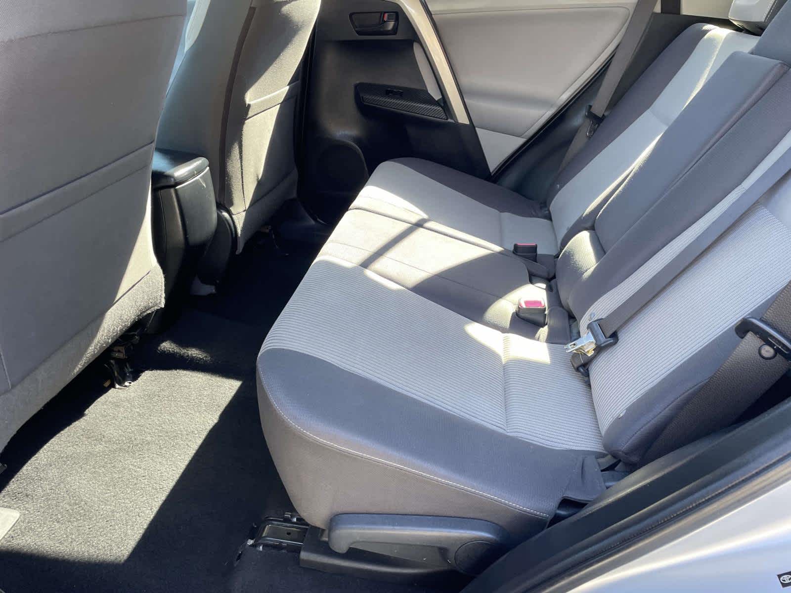 Thumbnail: 2013 Toyota RAV4 - 11