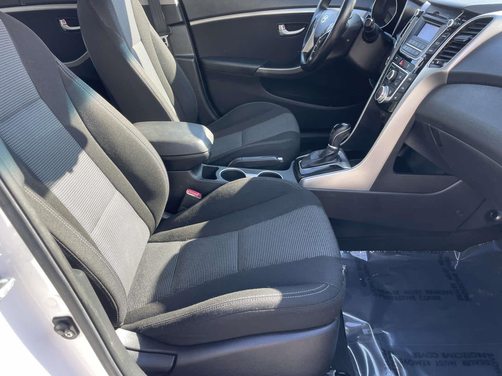 Thumbnail: 2013 Hyundai Elantra - 8