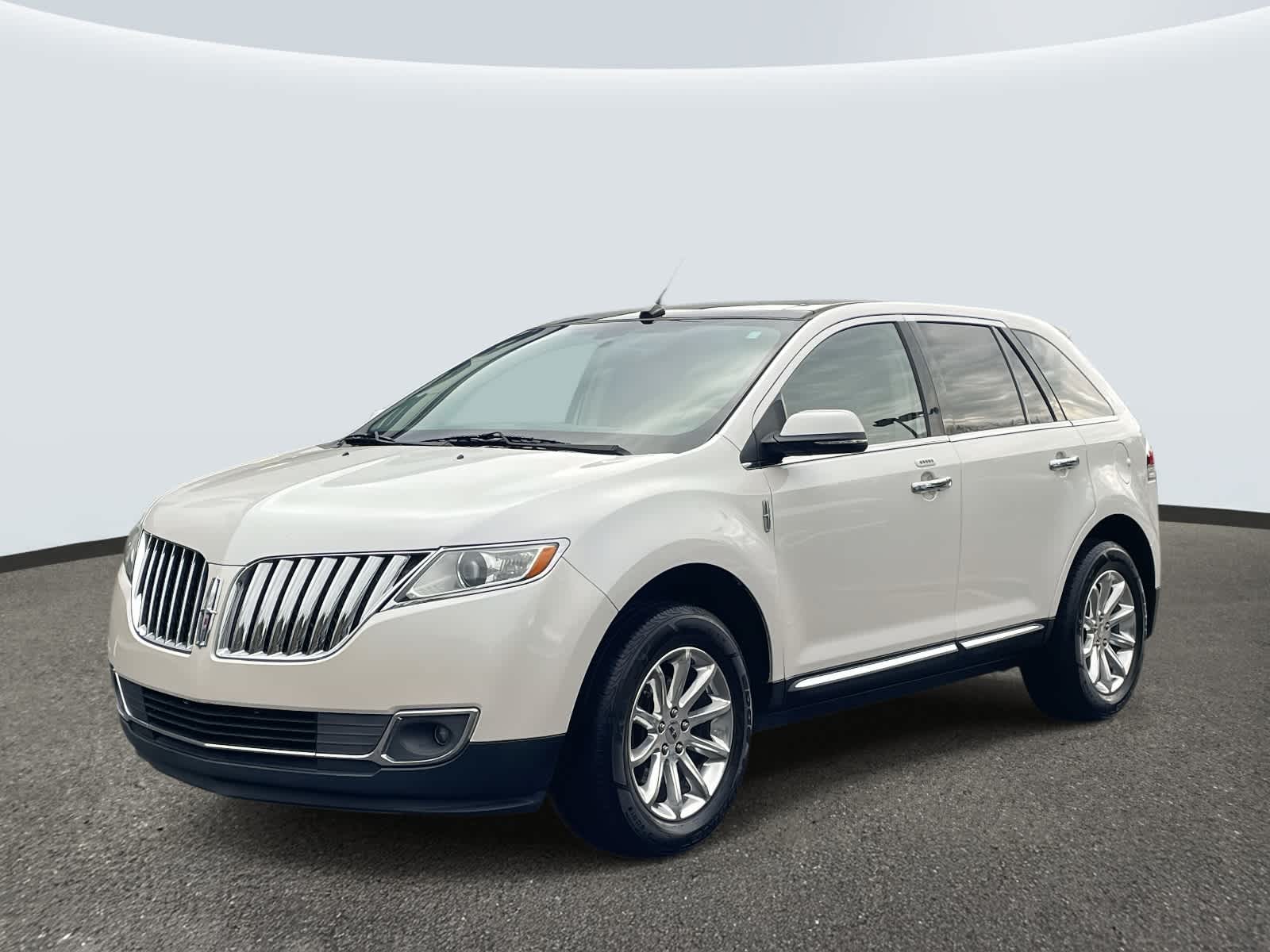 Thumbnail: 2015 Lincoln MKX - 1