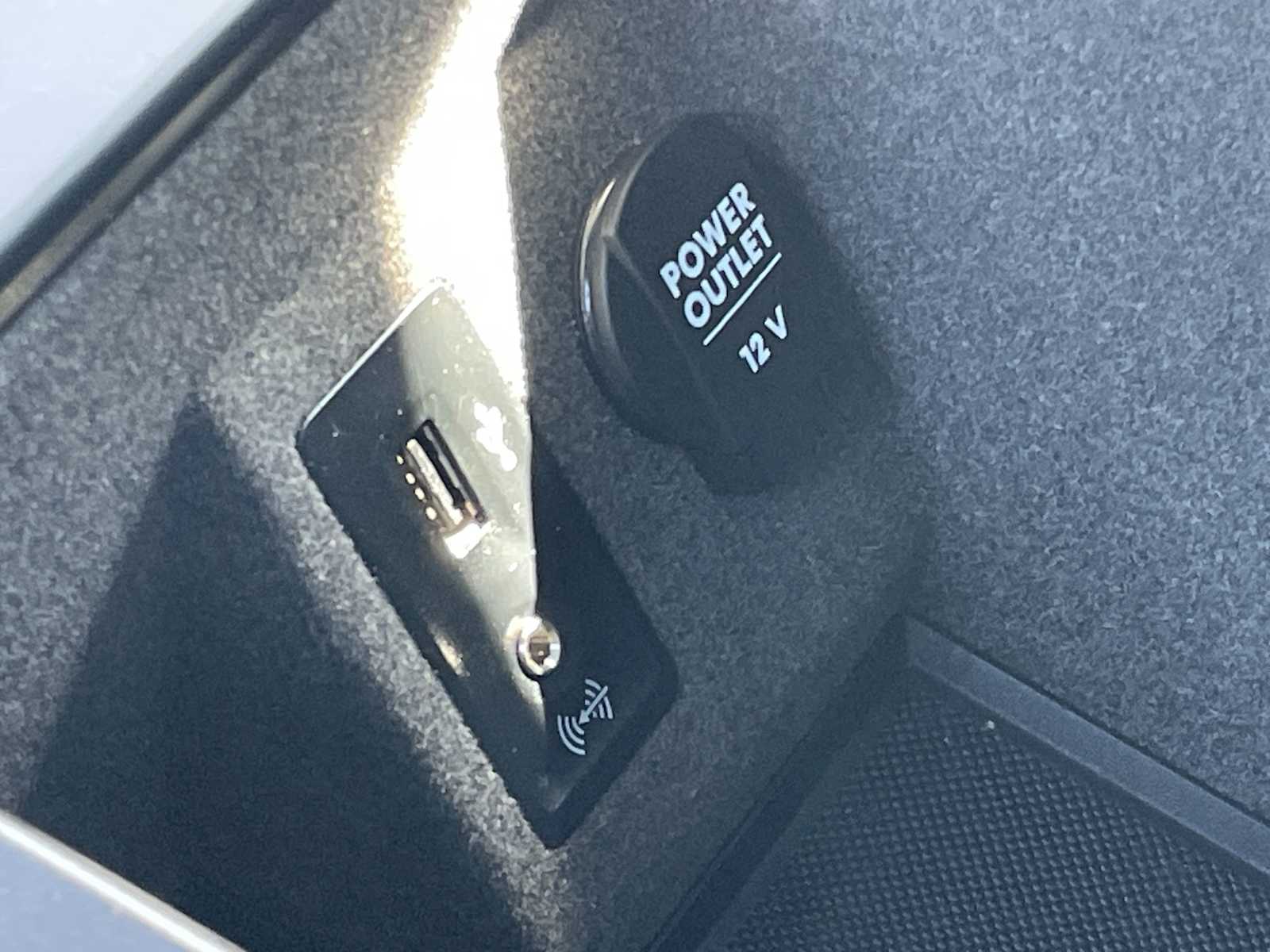 Thumbnail: 2018 Porsche Macan - 23