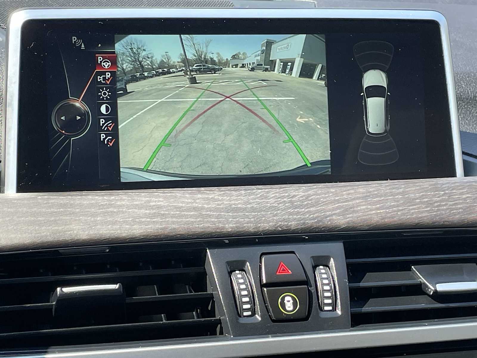 Thumbnail: 2017 BMW X1 - 18