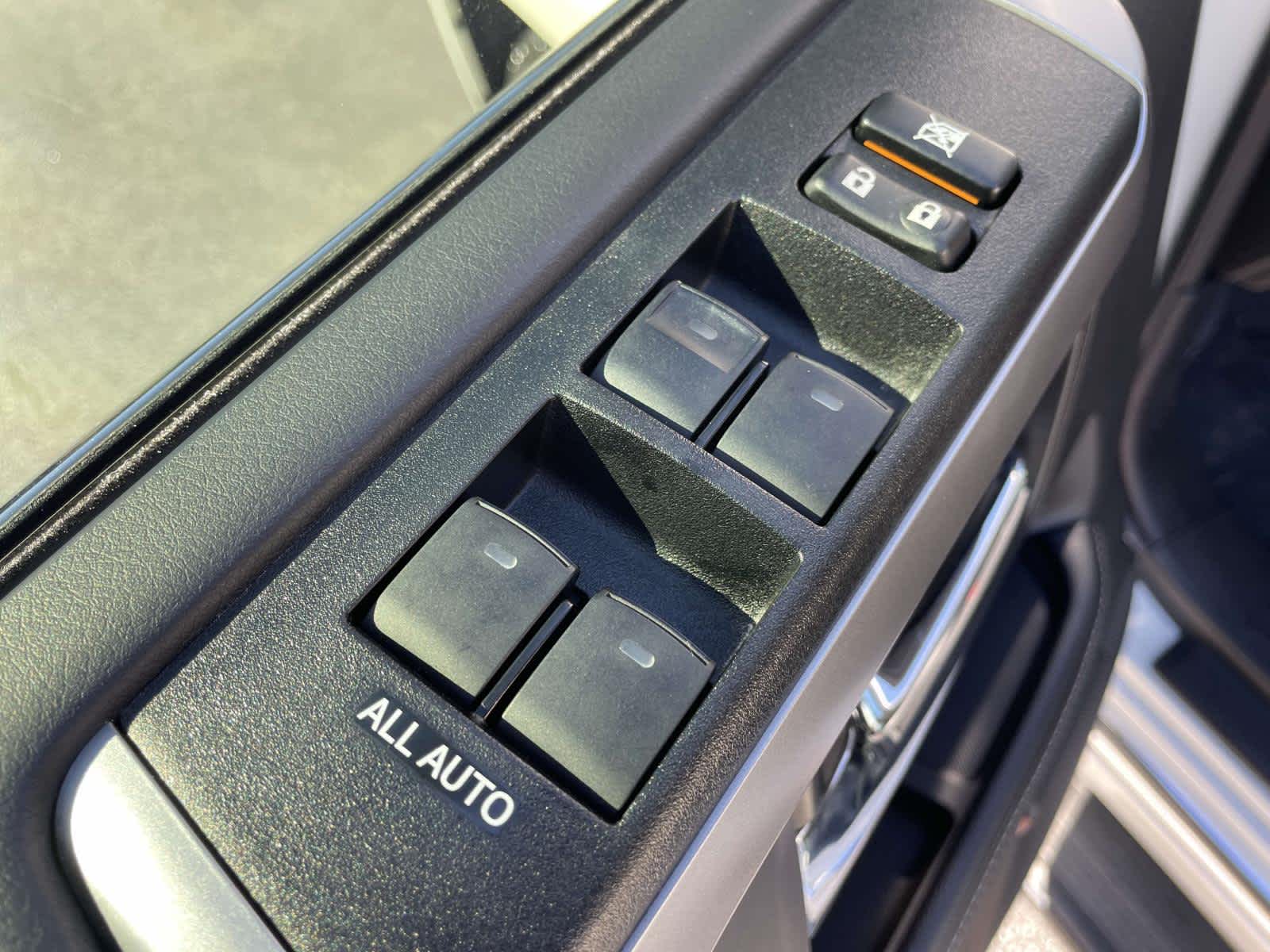 Thumbnail: 2023 Toyota 4Runner - 19