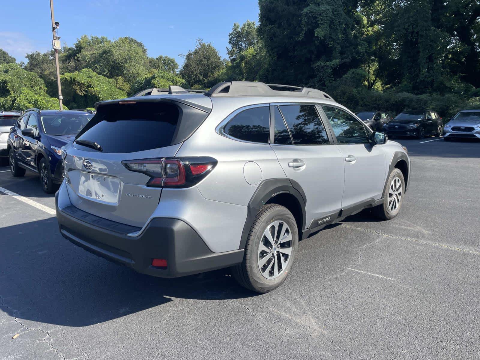 Thumbnail: 2025 Subaru Outback - 3