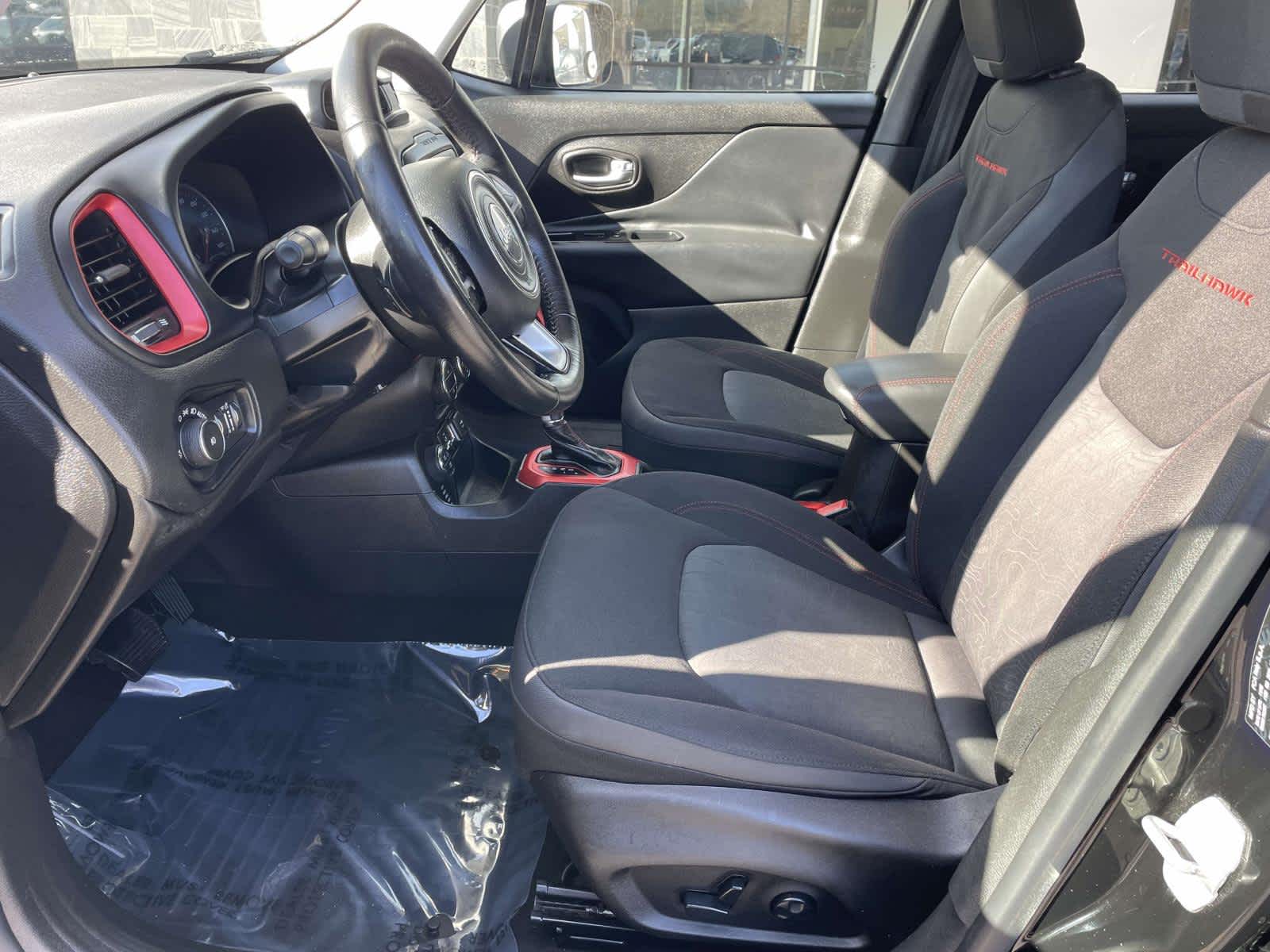 Thumbnail: 2016 Jeep Renegade - 12