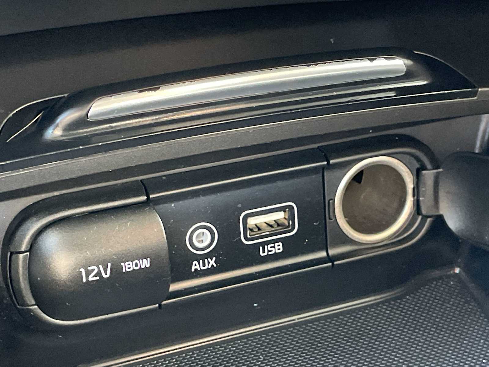 Thumbnail: 2020 Kia Optima - 22