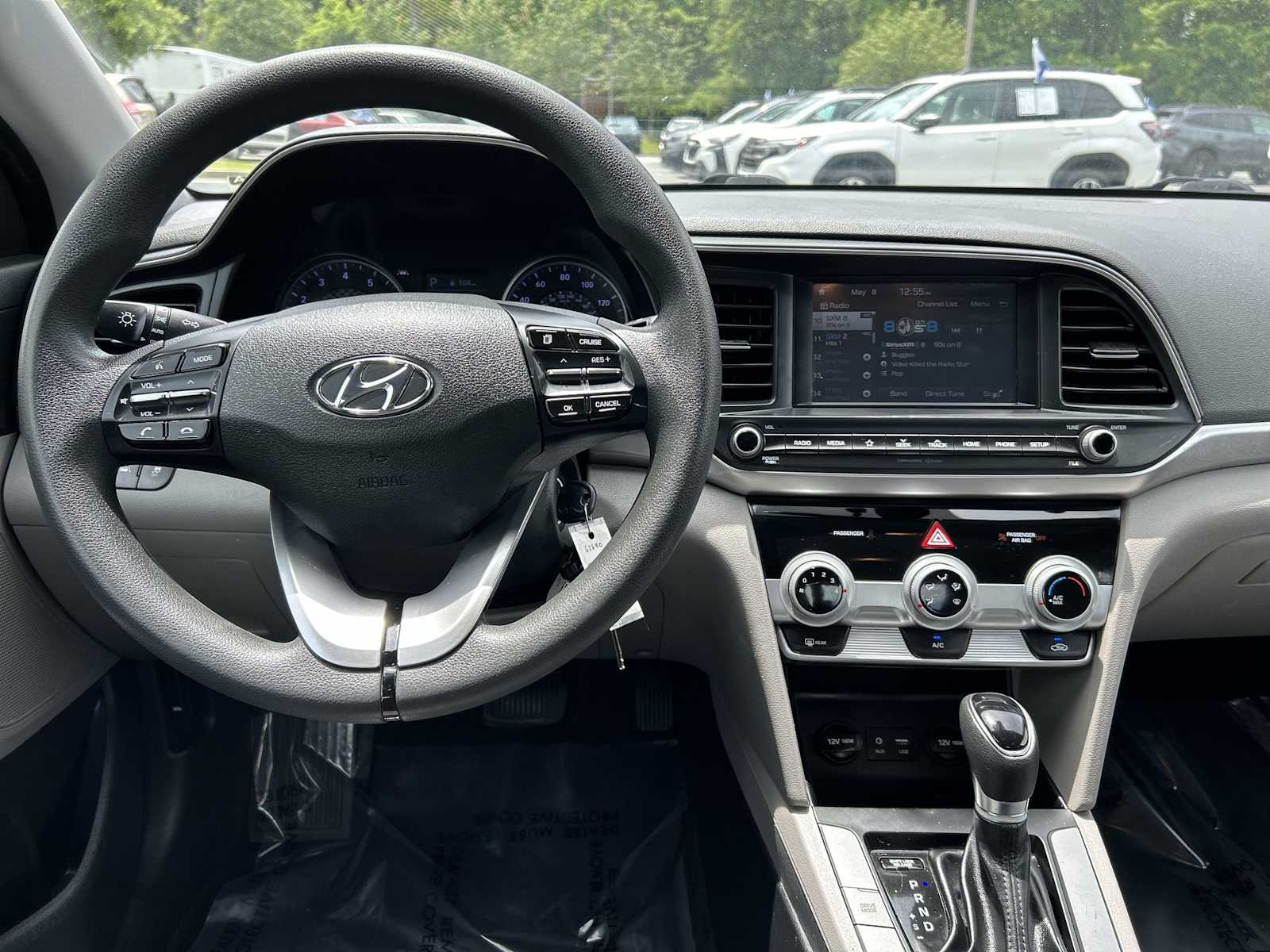 Thumbnail: 2019 Hyundai Elantra - 8