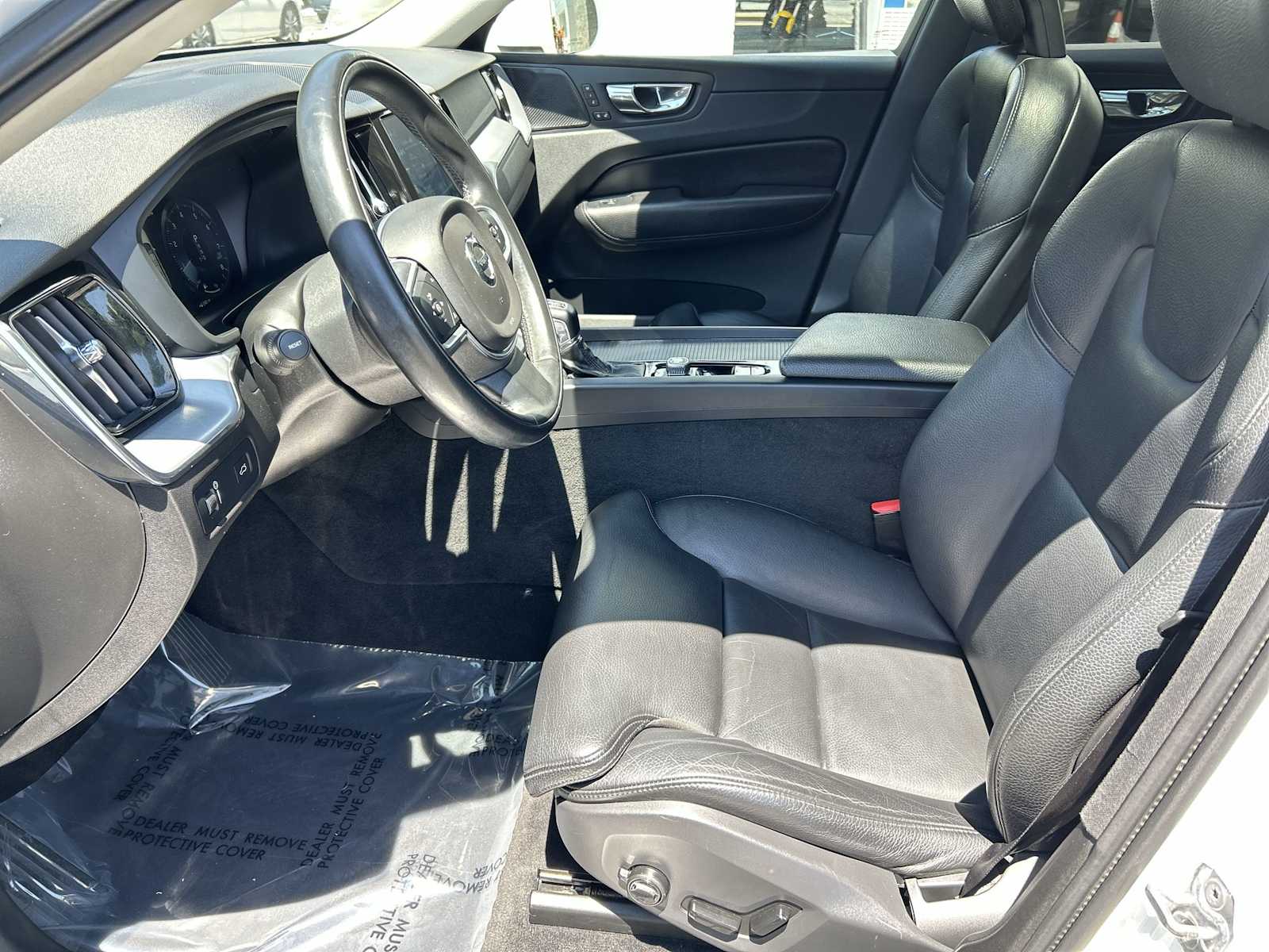 Thumbnail: 2019 Volvo XC60 - 10