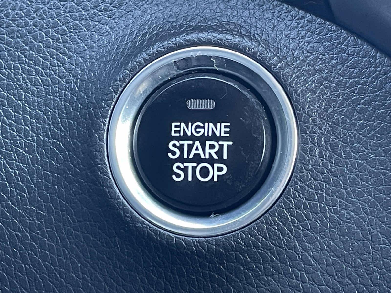 Thumbnail: 2013 Hyundai Elantra - 23