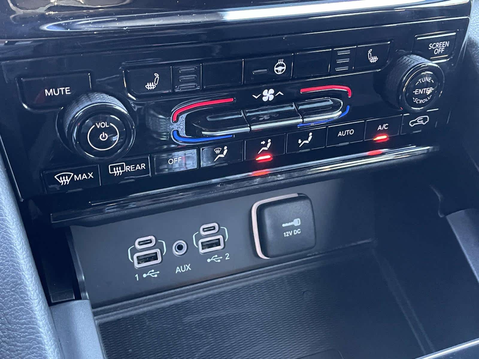 Thumbnail: 2024 Jeep Grand Cherokee - 11