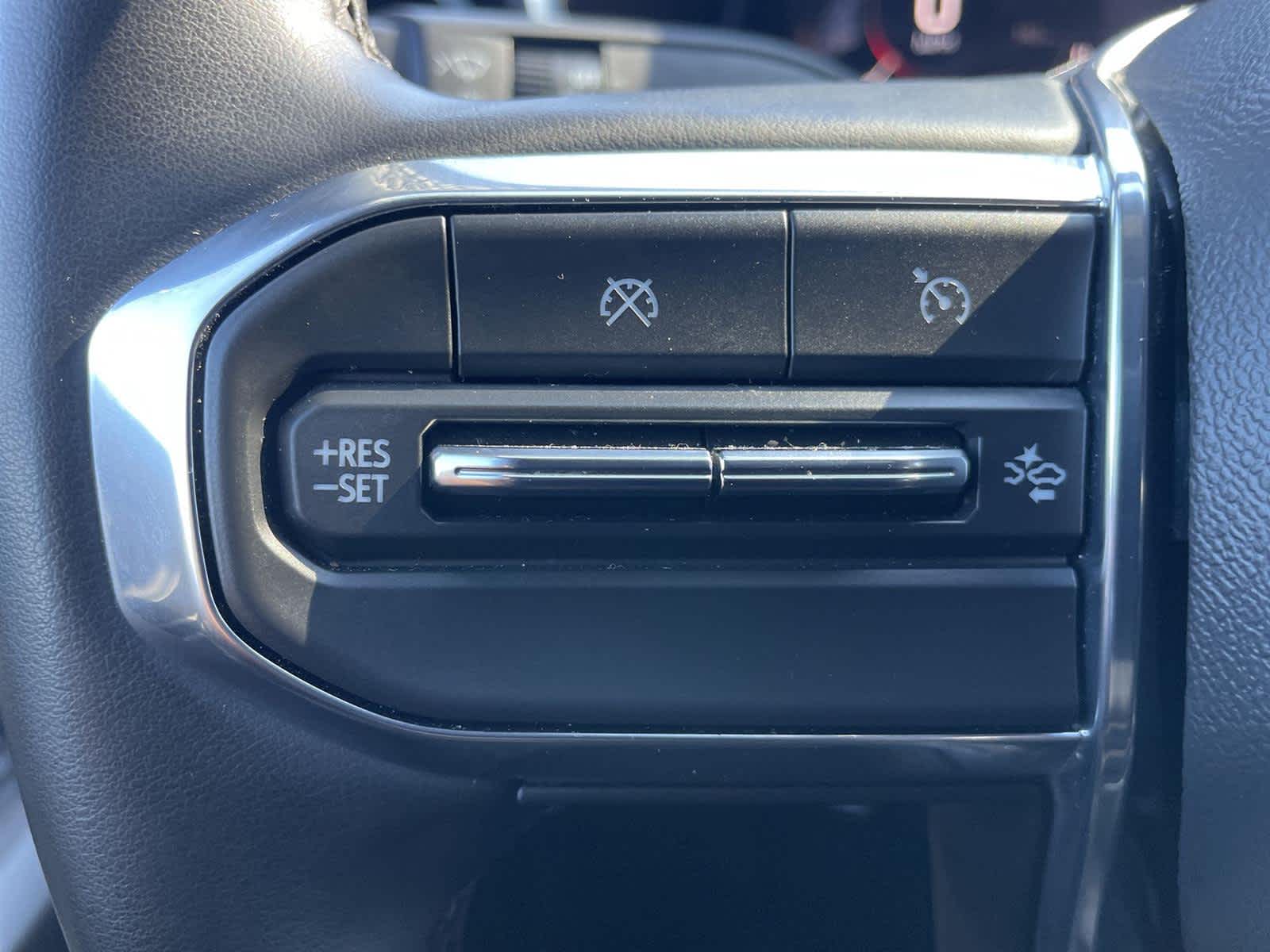 Thumbnail: 2024 GMC Canyon - 22