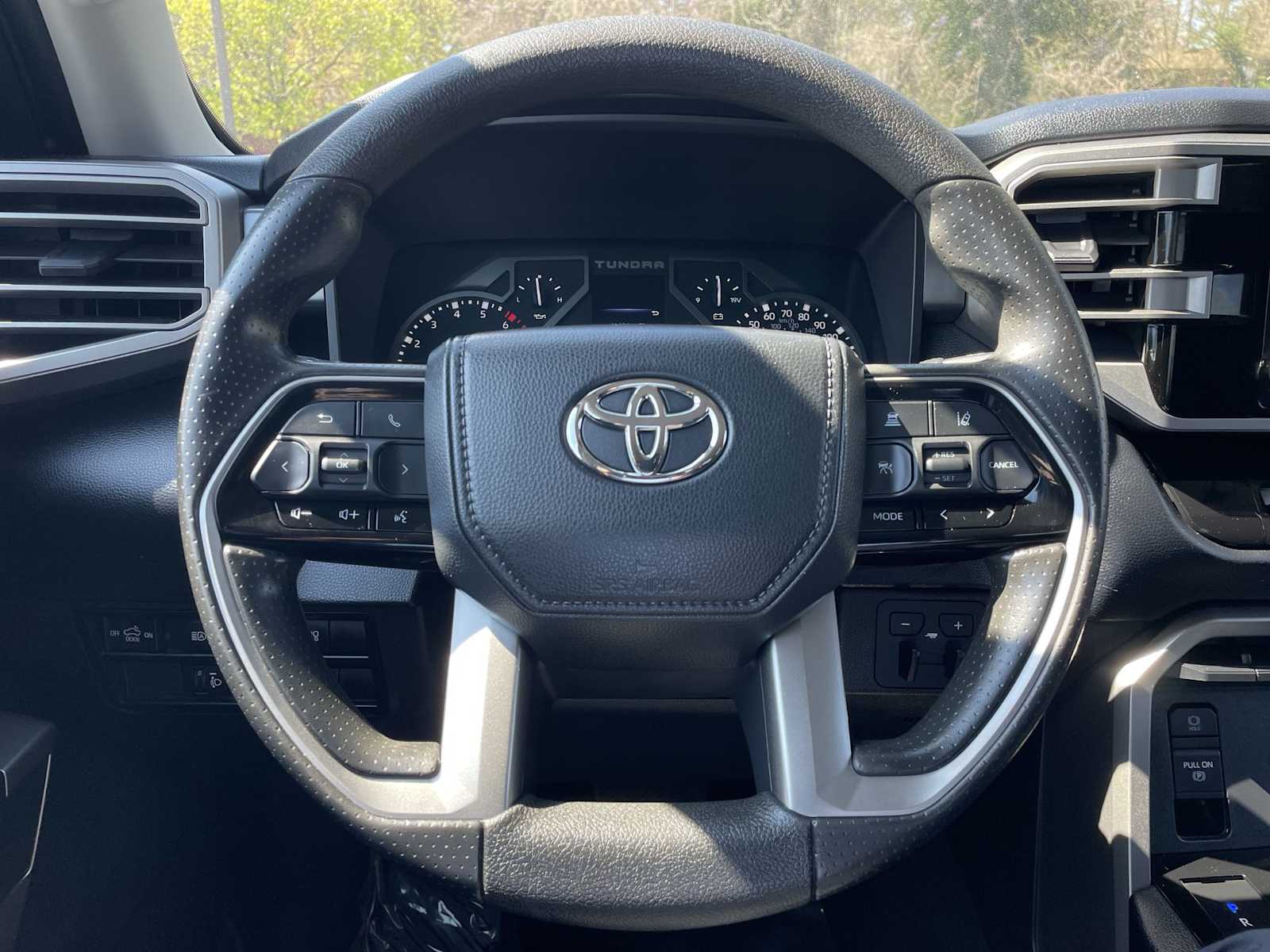 Thumbnail: 2023 Toyota Tundra - 13