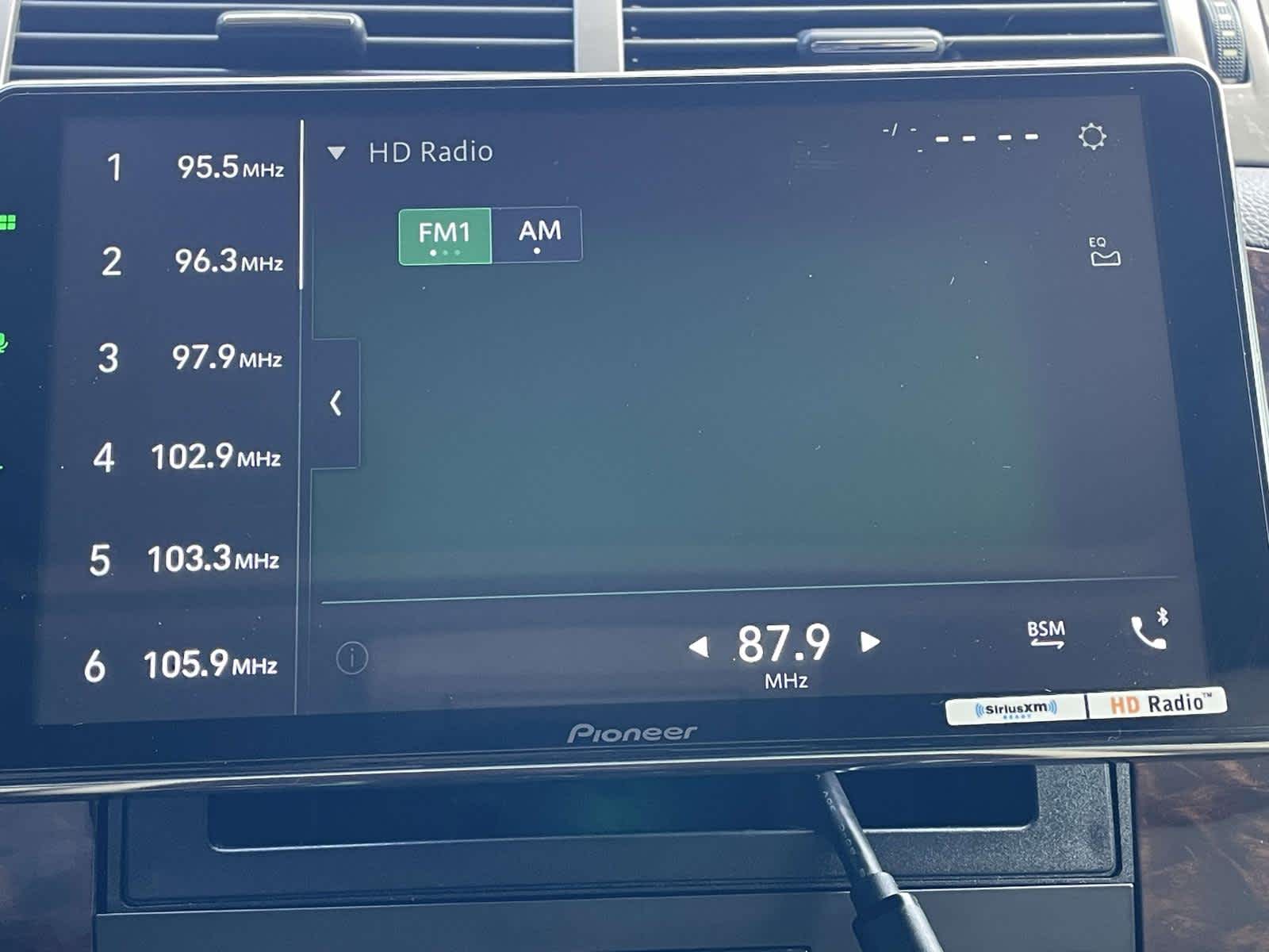 Thumbnail: 2013 GMC Yukon XL - 20