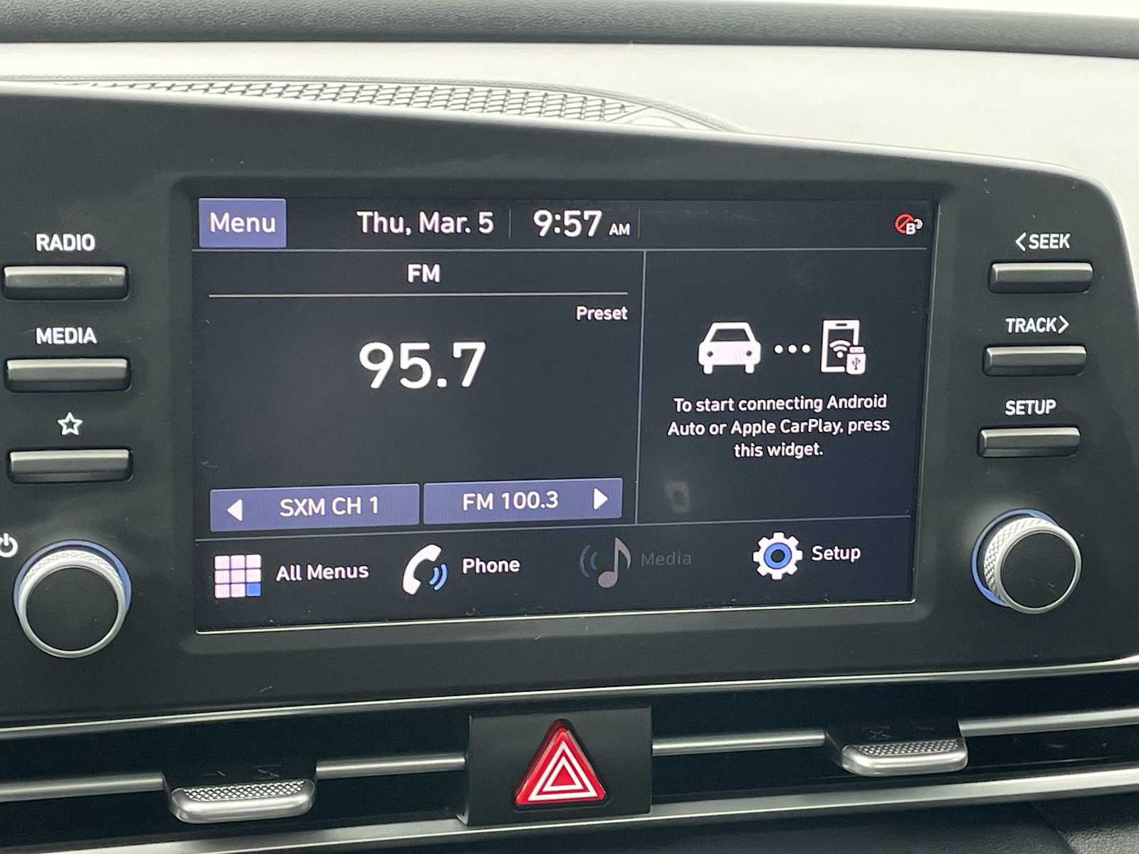 Thumbnail: 2022 Hyundai Elantra - 18