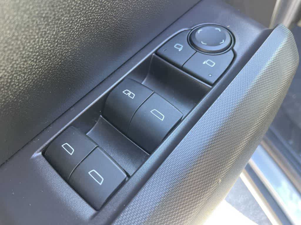 Thumbnail: 2024 GMC Canyon - 17