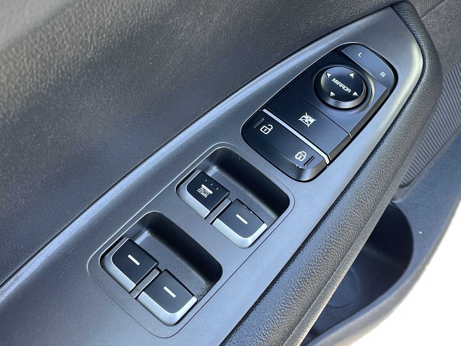 Thumbnail: 2020 Kia Optima - 13