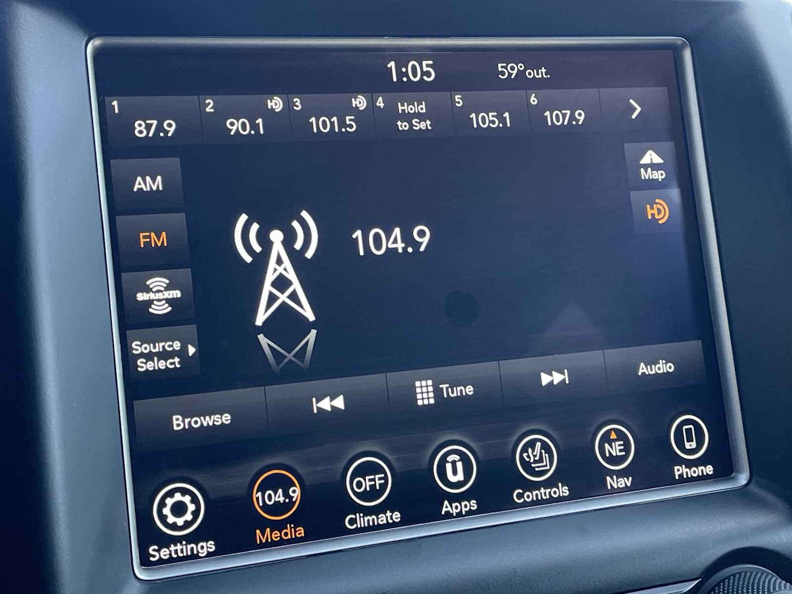 Thumbnail: 2018 Jeep Grand Cherokee - 20