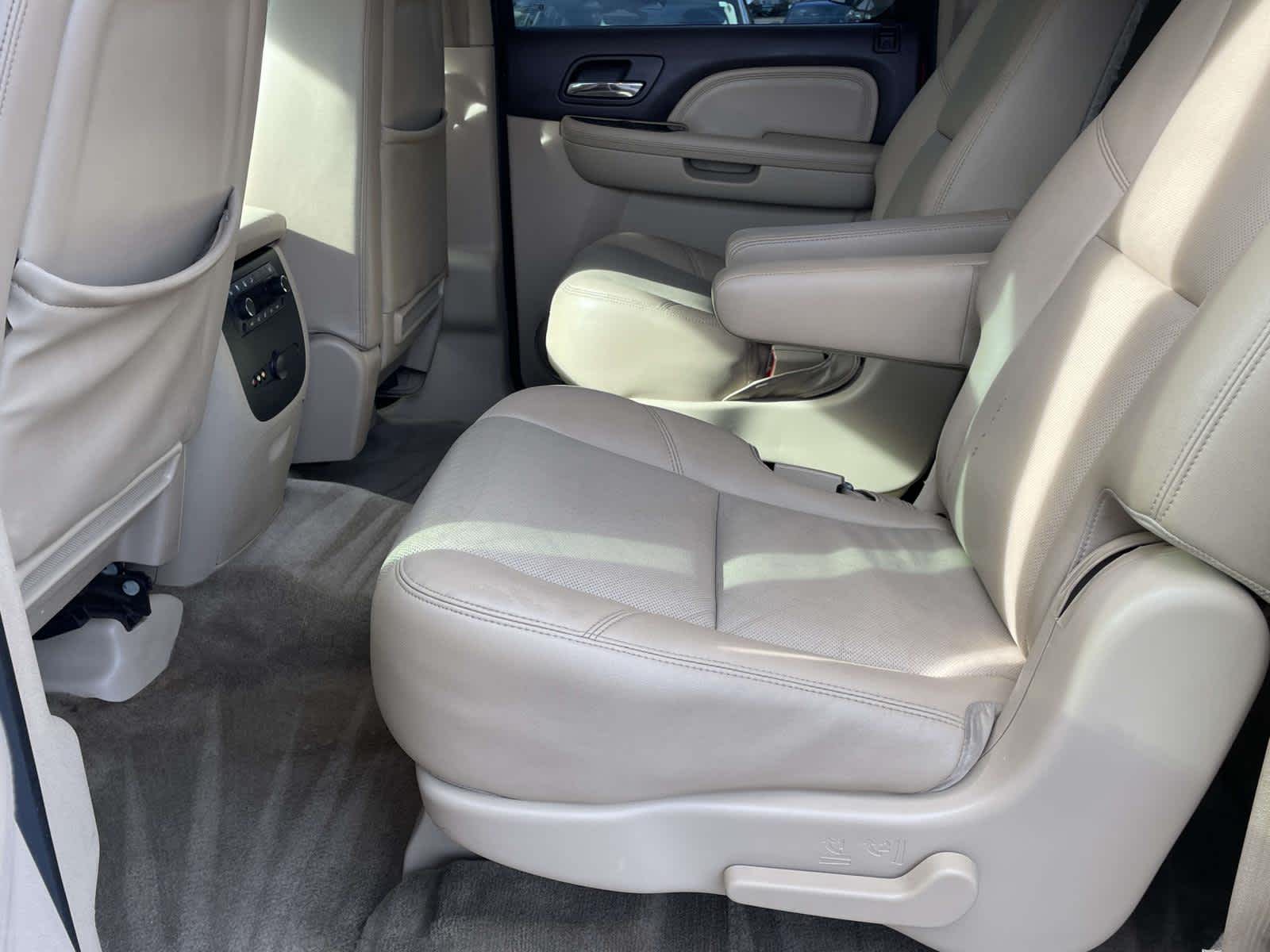 Thumbnail: 2013 GMC Yukon XL - 11